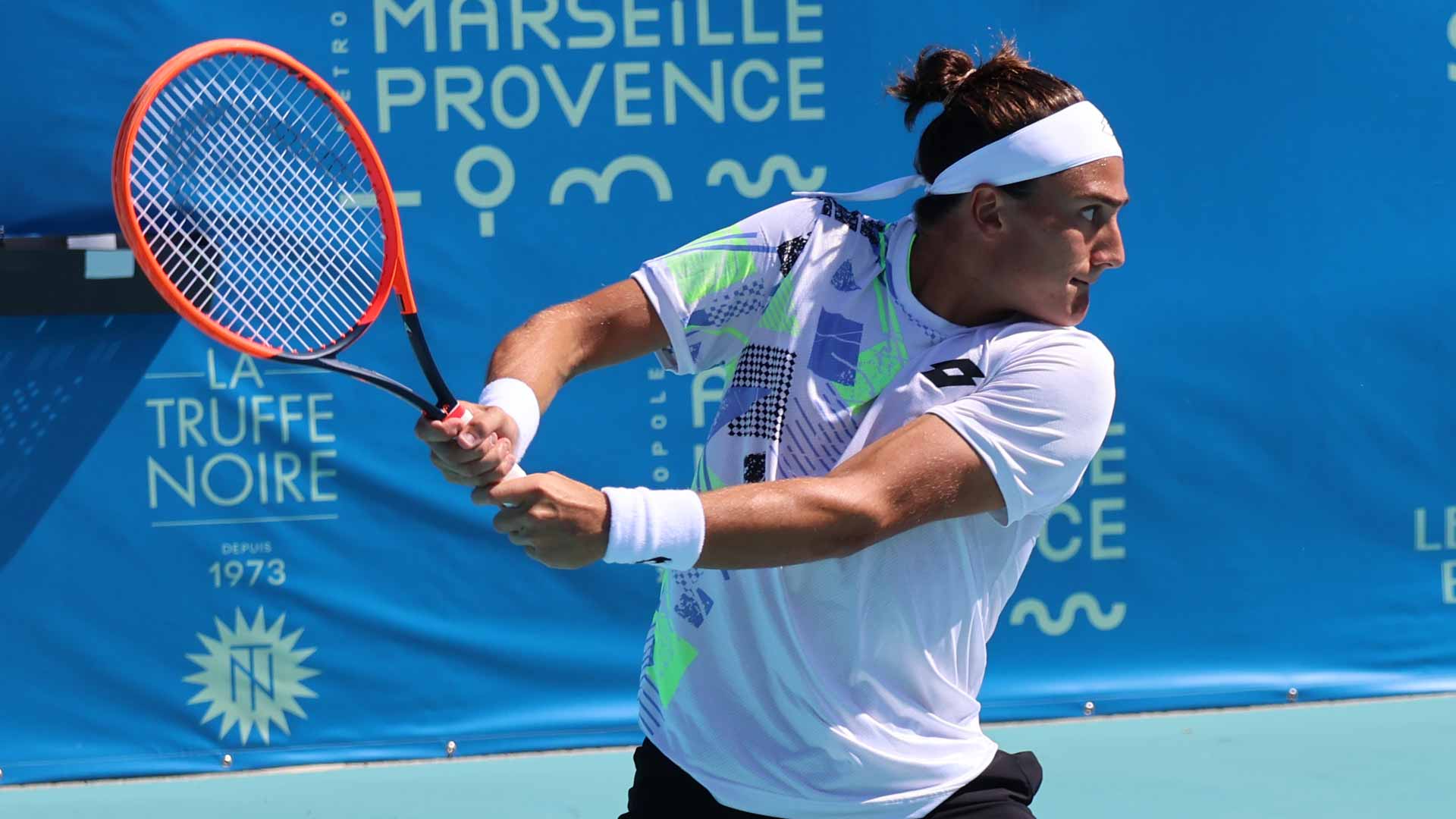 <a href='https://www.atptour.com/en/players/mattia-bellucci/b0gg/overview'>Mattia Bellucci</a> wins his third Challenger title in Cassis, France.