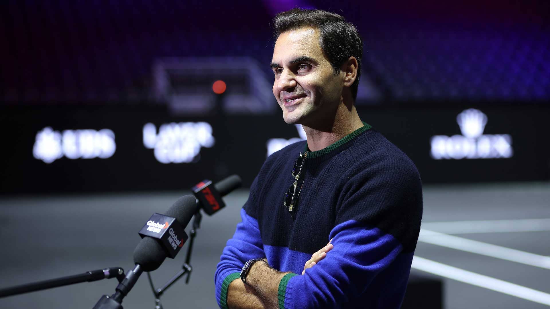 El antiguo No. 1 del mundo Roger Federer habló ante los medios de comunicación antes de la Laver Cup 2023 en Vancouver, Canadá.