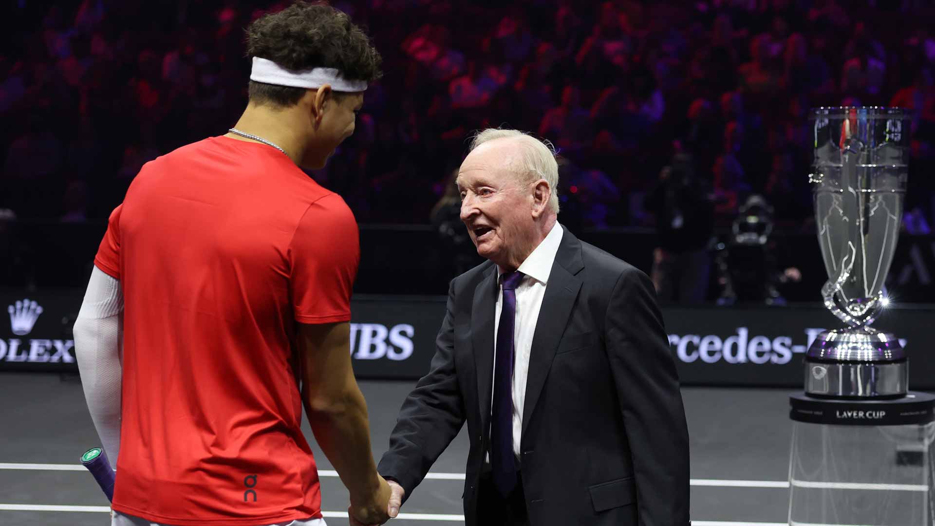Ben Shelton y Rod Laver en la Laver Cup 2023 en Vancouver.