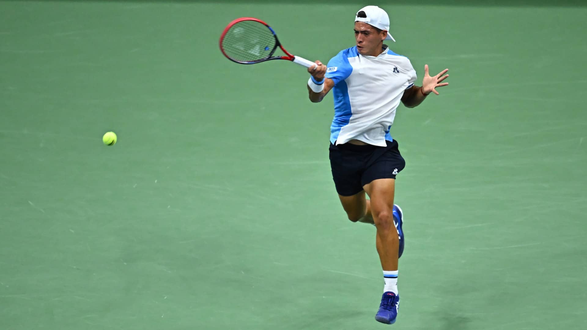Sebastián Báez ha ganadoganando 14 de sus últimos 16 partidos y va ante Sinner en Shanghai.