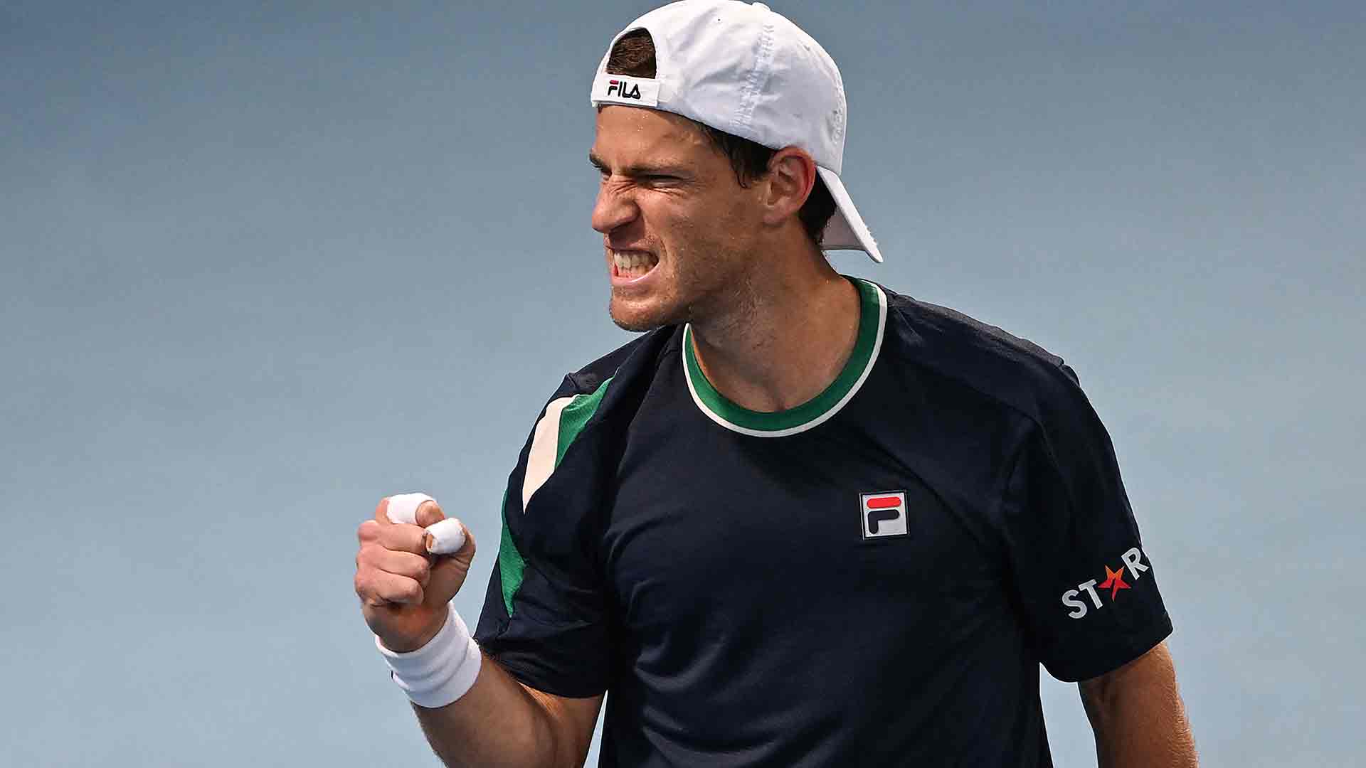 Diego Schwartzman celebró la victoria 250 de su carrera en primera ronda de Tokio.