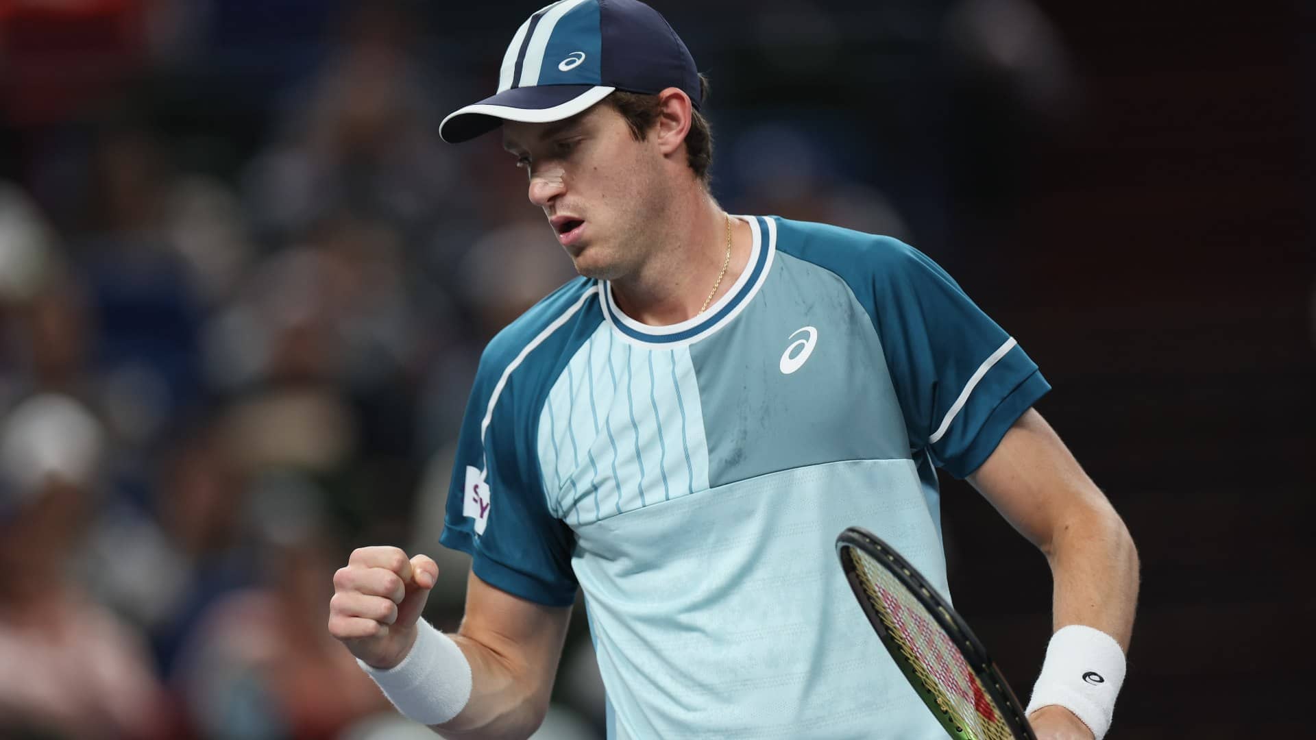 Nicolas Jarry avanzó a octavos de final en Basilea y mejoró su marca en 2023 a 37-17.