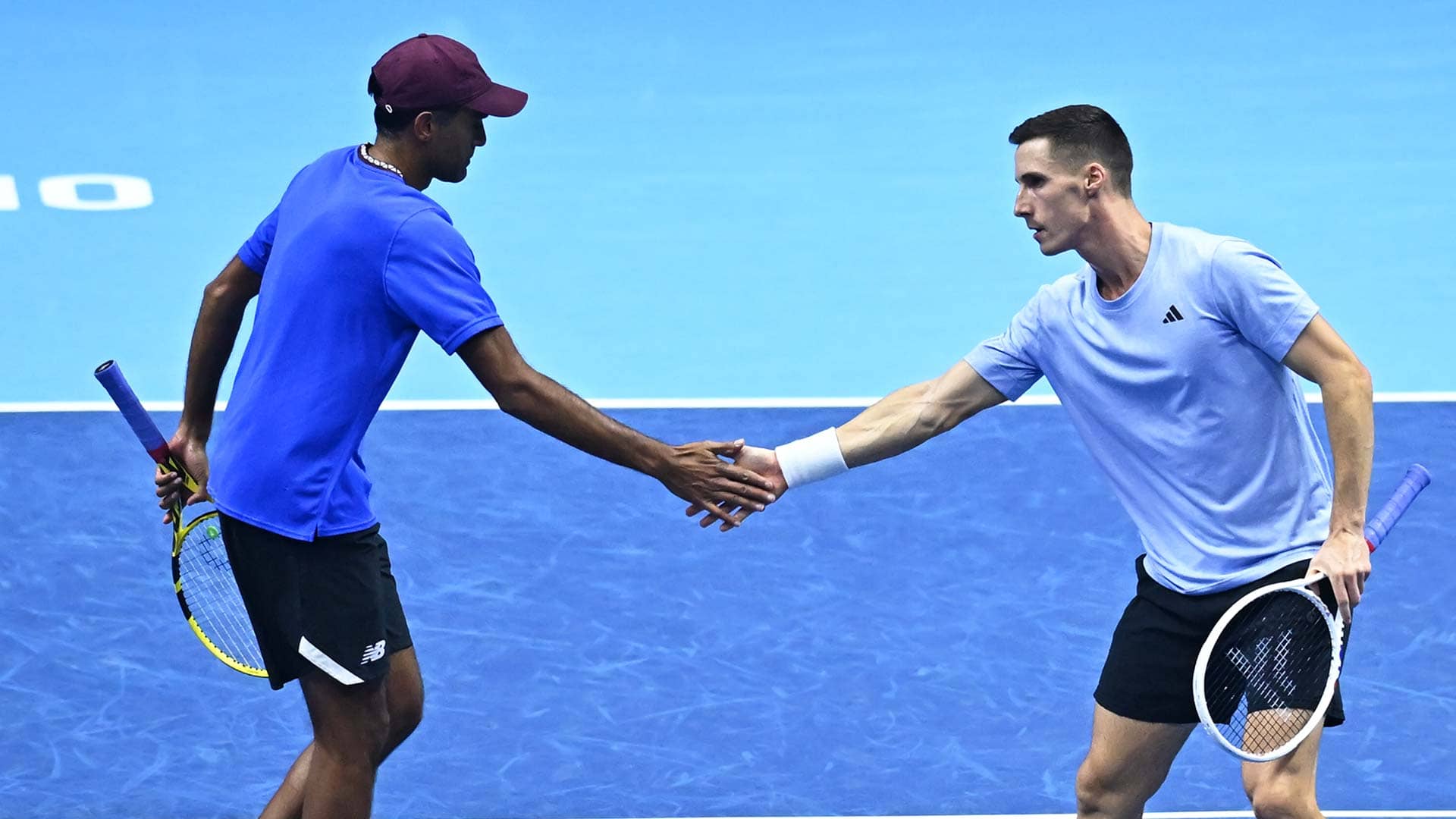 Rajeev Ram y Joe Salisbury en acción el viernes en Turín.