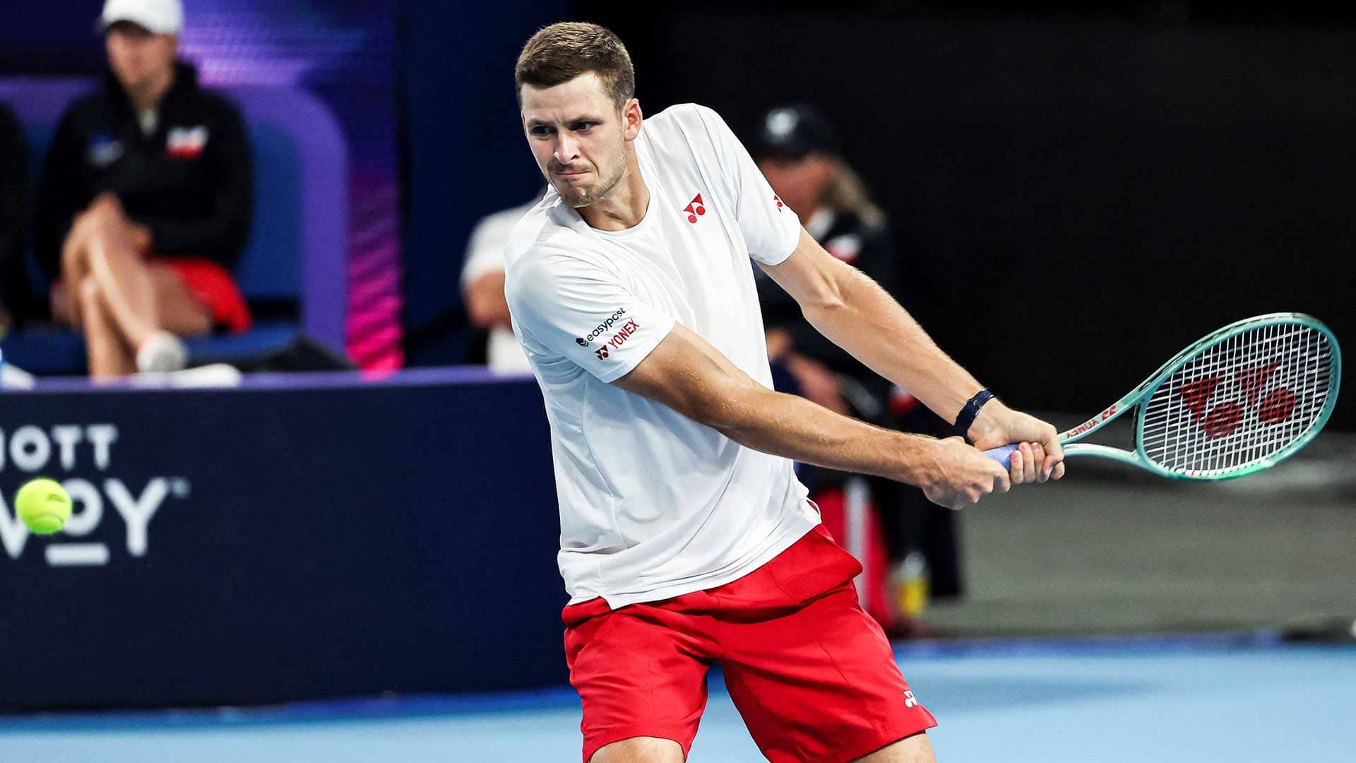 Hubert Hurkacz in action on Saturday in Perth.