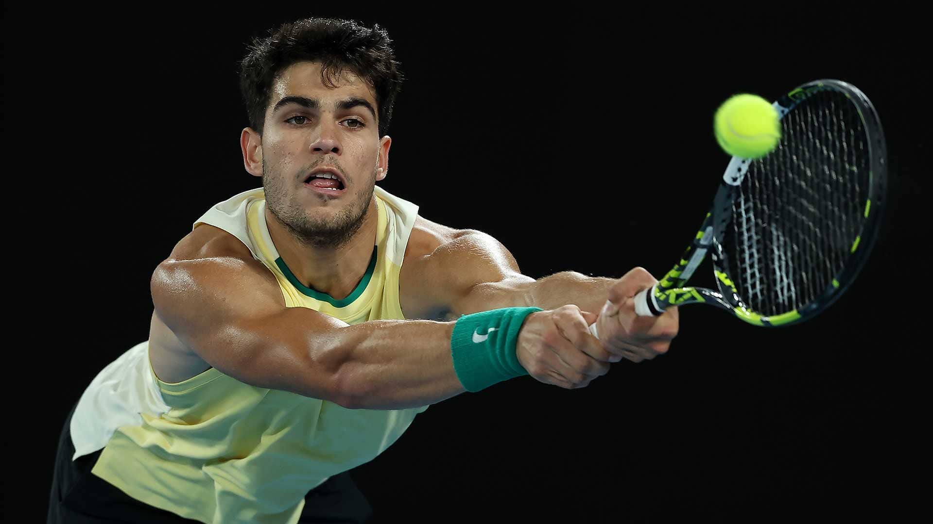 Carlos Alcaraz in action against Alexander Zverev on Wednesday night in Melbourne.