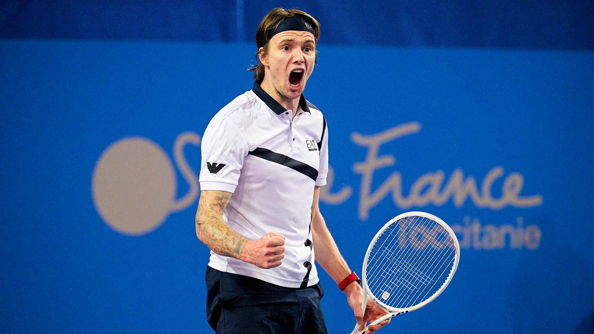 Alexander Bublik defeats Felix Auger-Aliassime on Saturday in Montpellier.