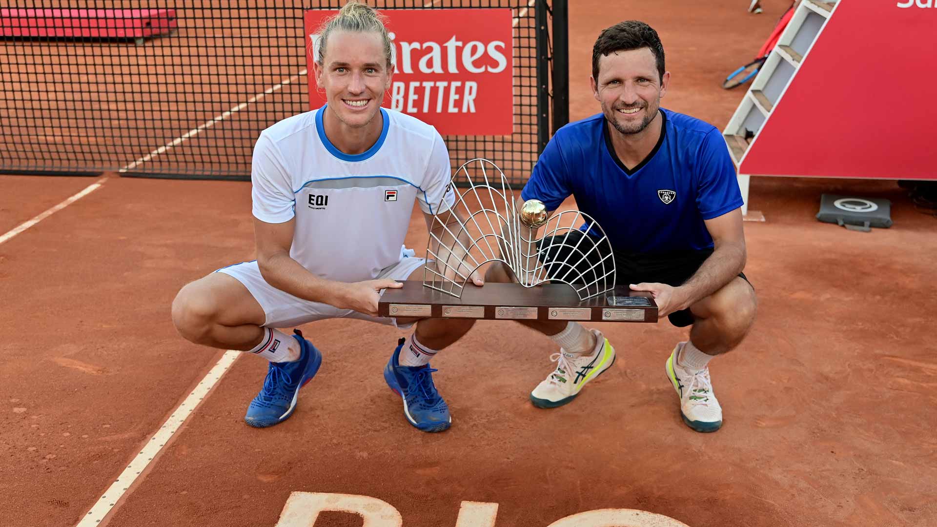 Rafael Matos and Nicolas Barrientos celebrate their victory in Rio de Janeiro.