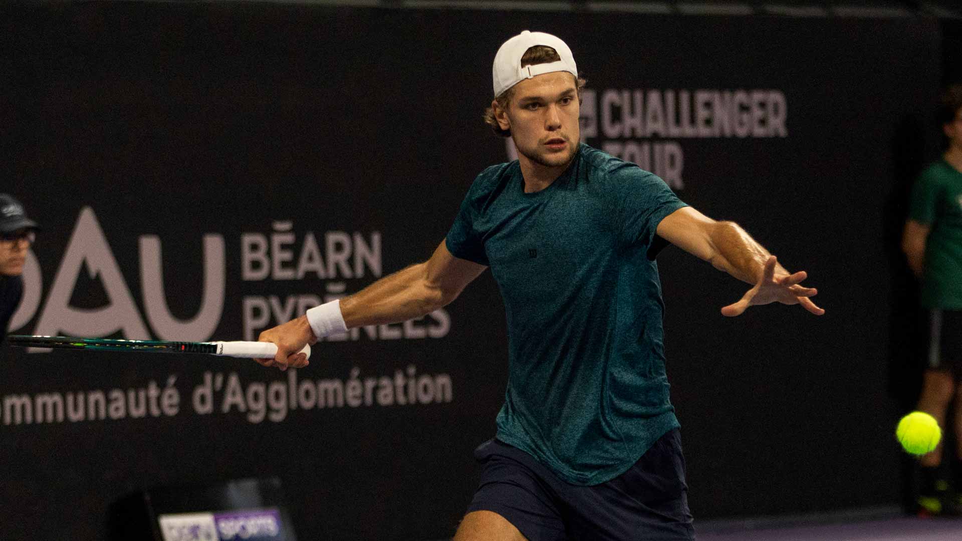 <a href='https://www.atptour.com/en/players/otto-virtanen/v0am/overview'>Otto Virtanen</a> wins the Challenger 125 event in Pau, France.