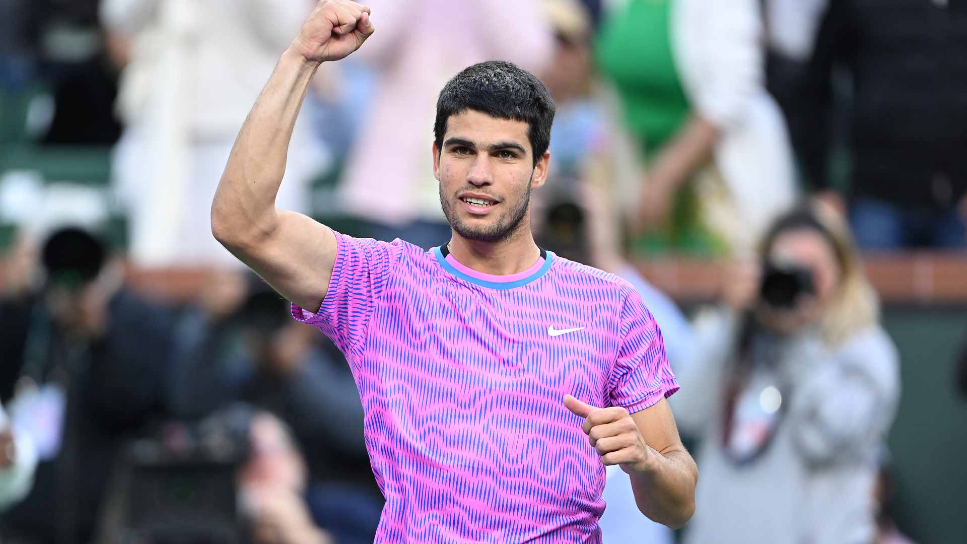 Carlos Alcaraz celebrates his quarter-final win against Alexander Zverev on Thursday in Indian Wells.