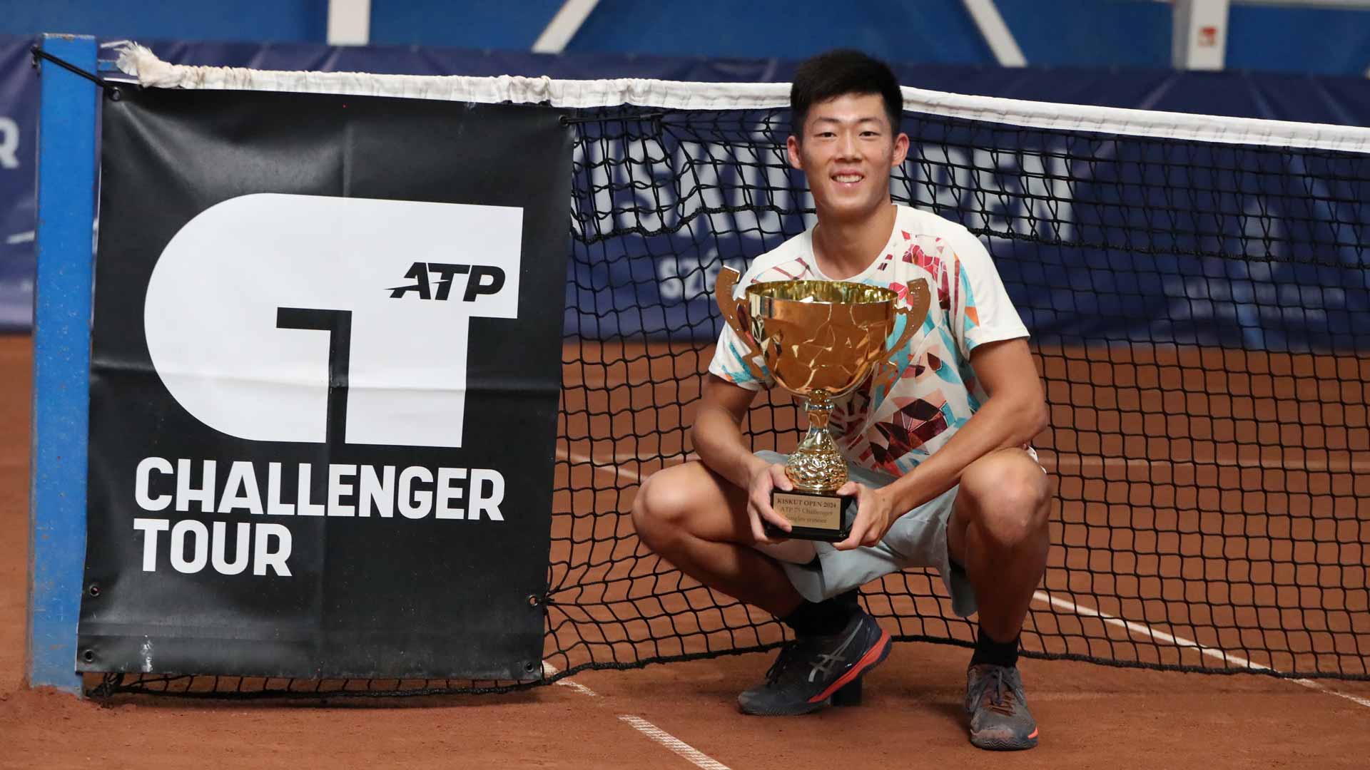 <a href='https://www.atptour.com/en/players/chun-hsin-tseng/t0ap/overview'>Chun-Hsin Tseng</a> wins the indoor clay Challenger 75 event in Szekesfehevar, Hungary.