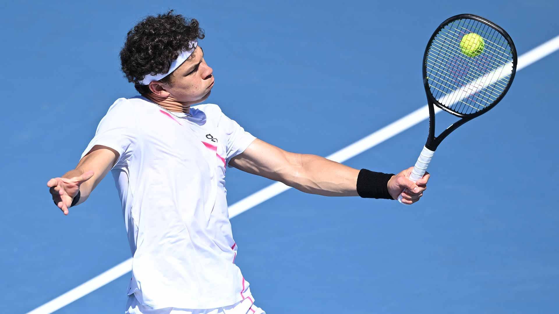 Ben Shelton beats Martin Landaluce on Sunday at the Miami Open presented by Itau.