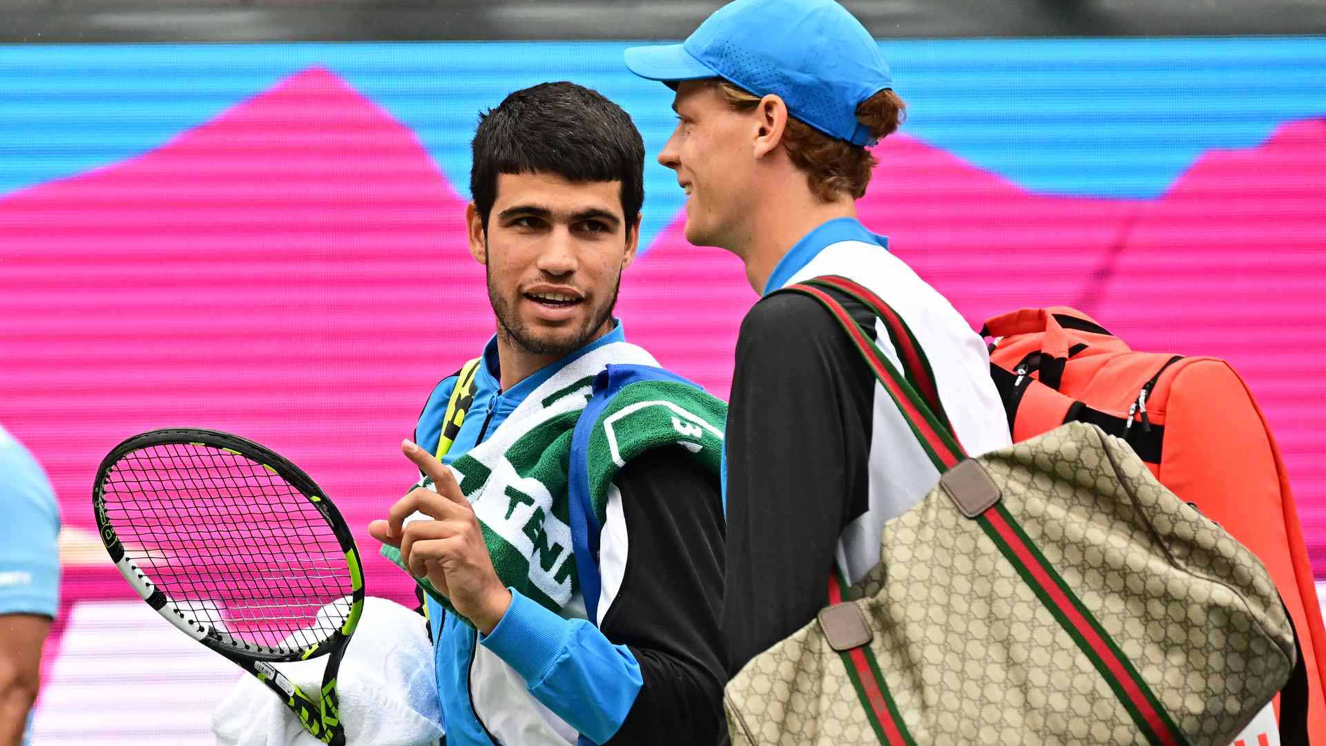 <a href='https://www.atptour.com/es/players/carlos-alcaraz/a0e2/overview'>Carlos Alcaraz</a> and <a href='https://www.atptour.com/es/players/jannik-sinner/s0ag/overview'>Jannik Sinner</a>