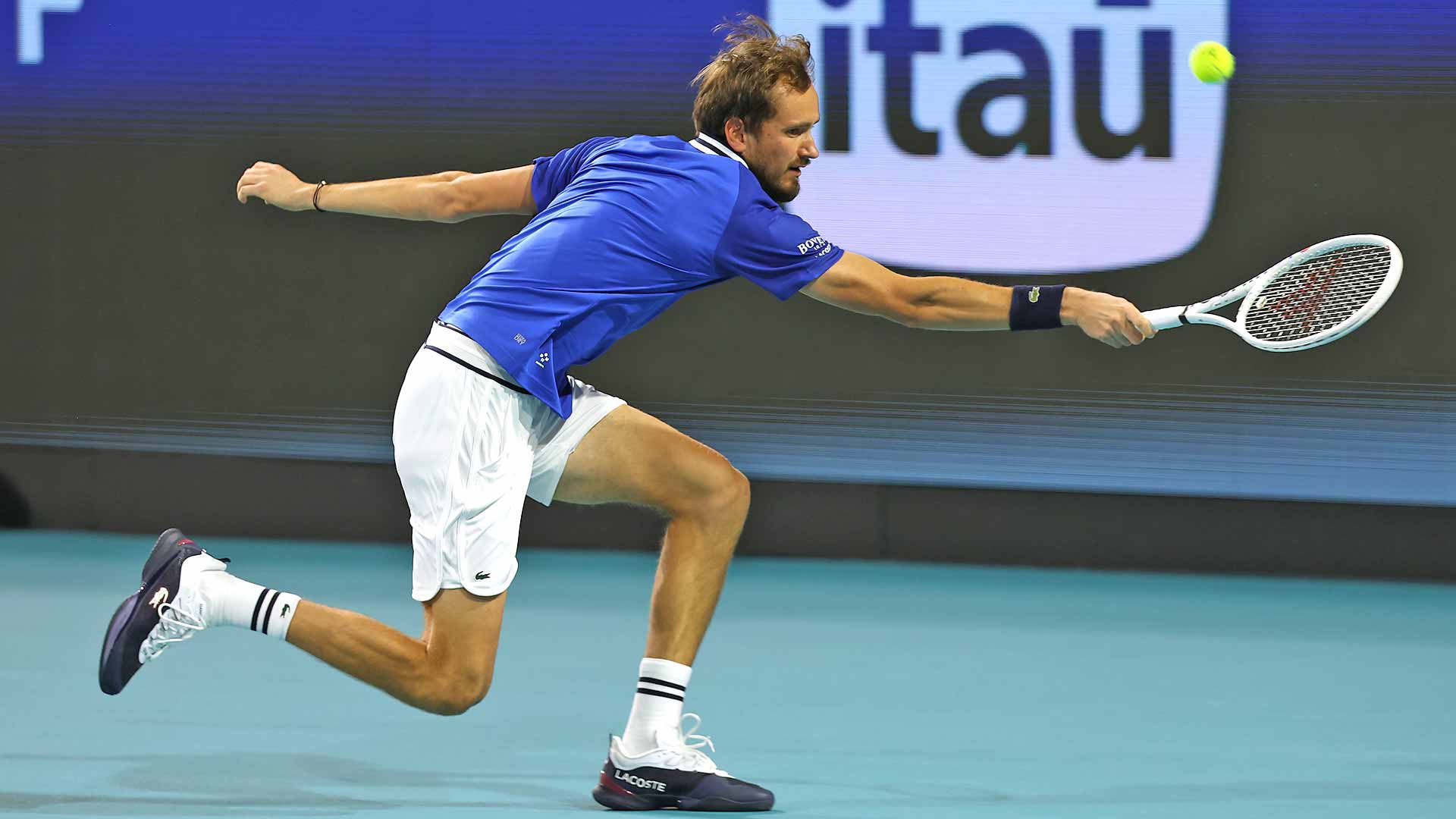Daniil Medvedev in action against Nicolas Jarry on Thursday in Miami.