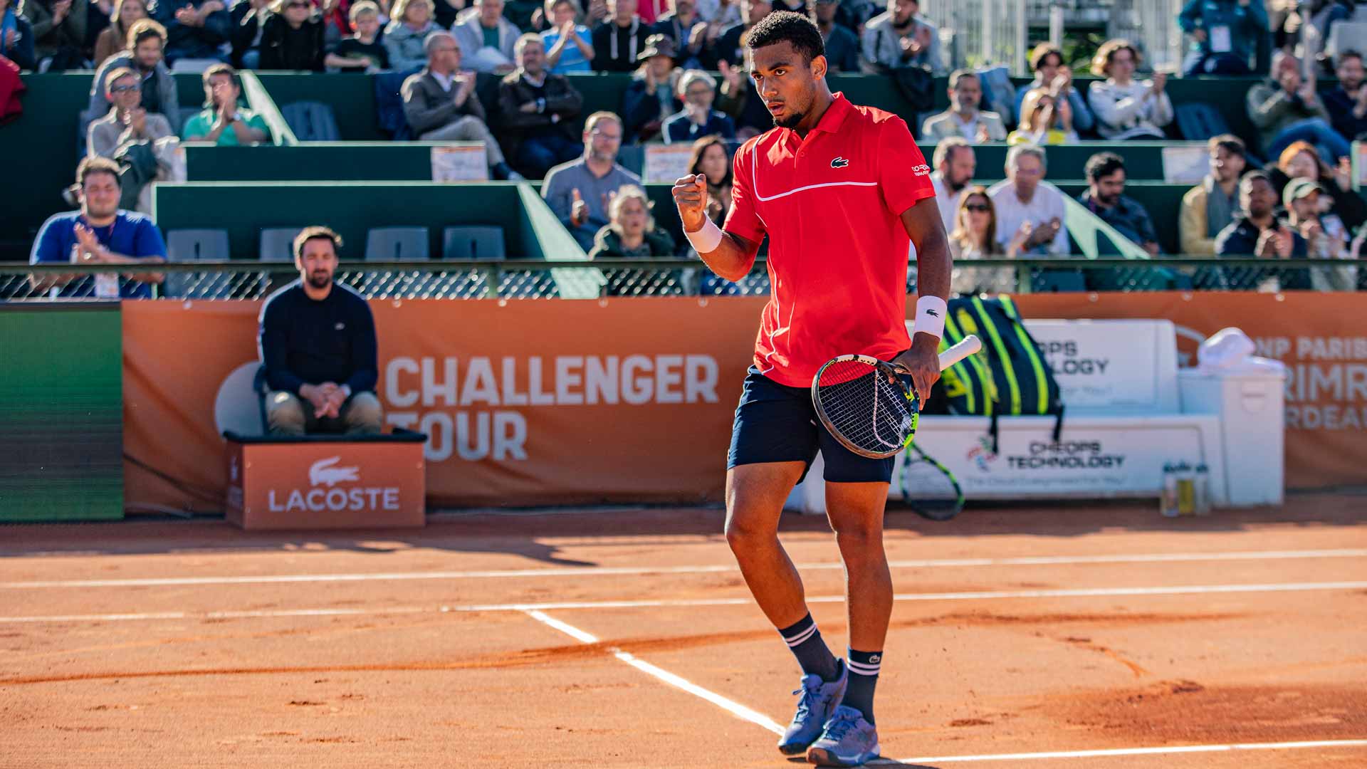 Arthur Fils defeats Botic van de Zandschulp on Thursday at the BNP Paribas Primrose.