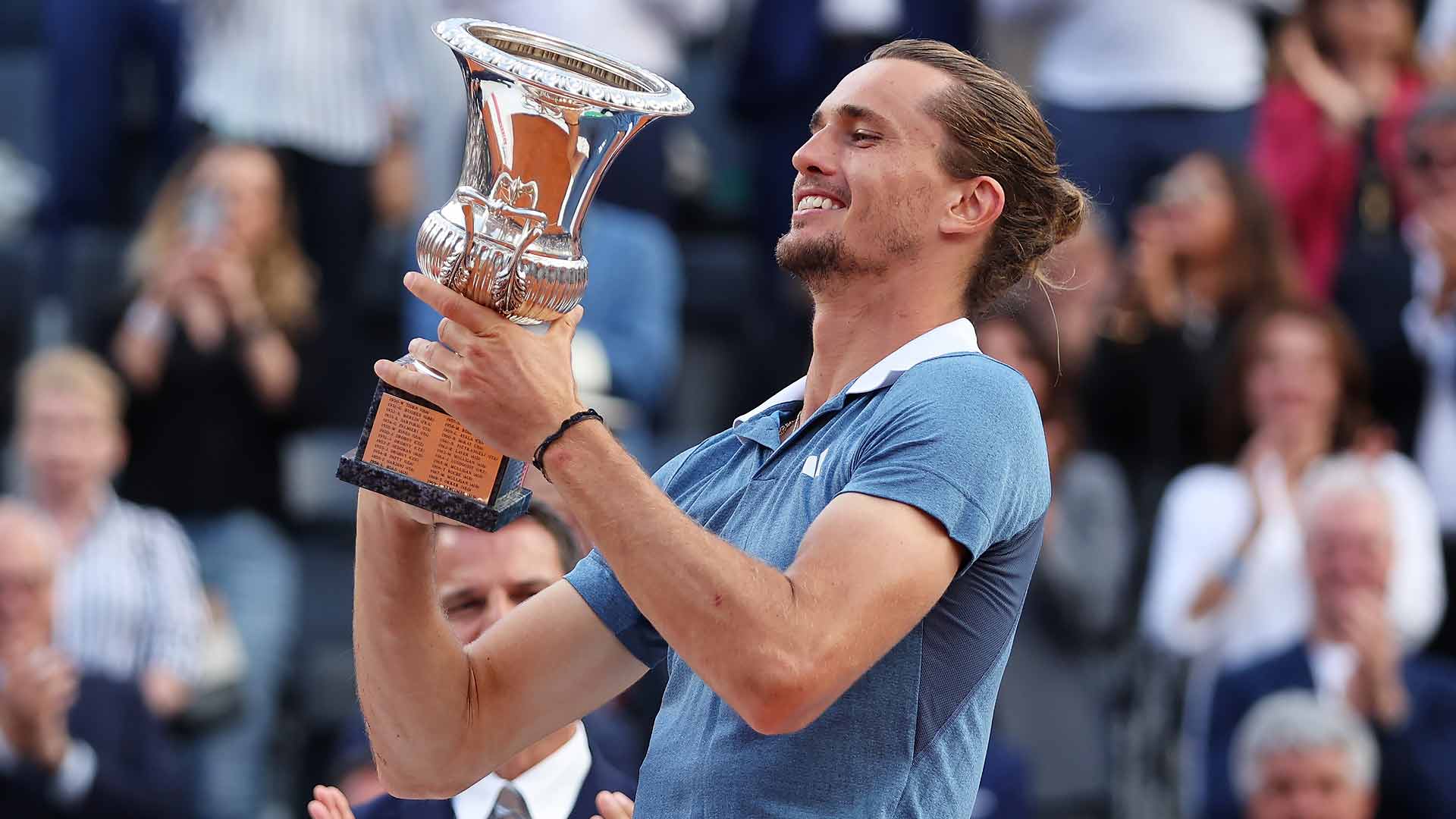 Alexander Zverev celebra el domingo tras ganar el Internazionali BNL d'Italia 2024.