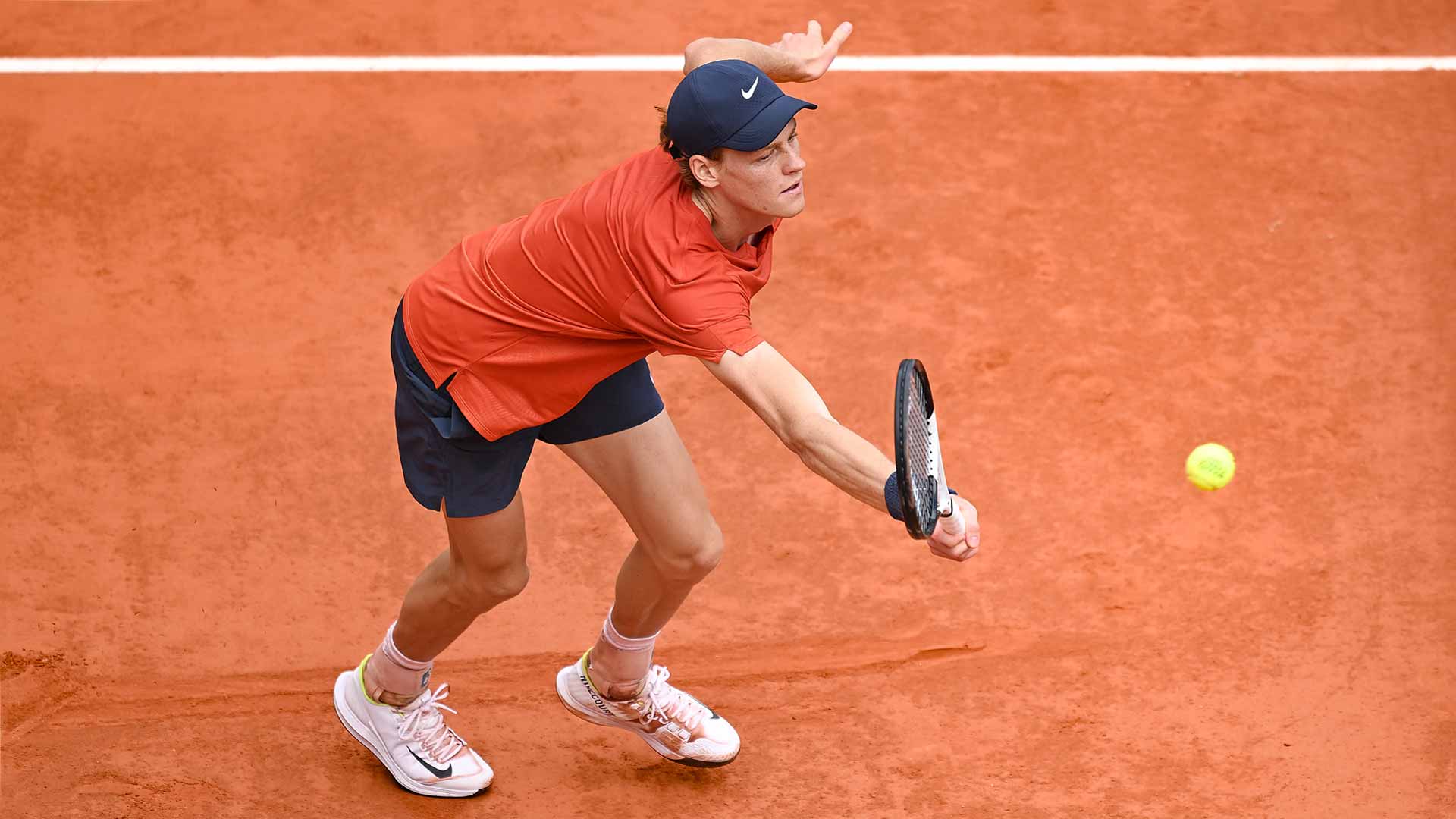 Jannik Sinner beats Grigor Dimitrov on Tuesday at Roland Garros for his 33rd win of the season.