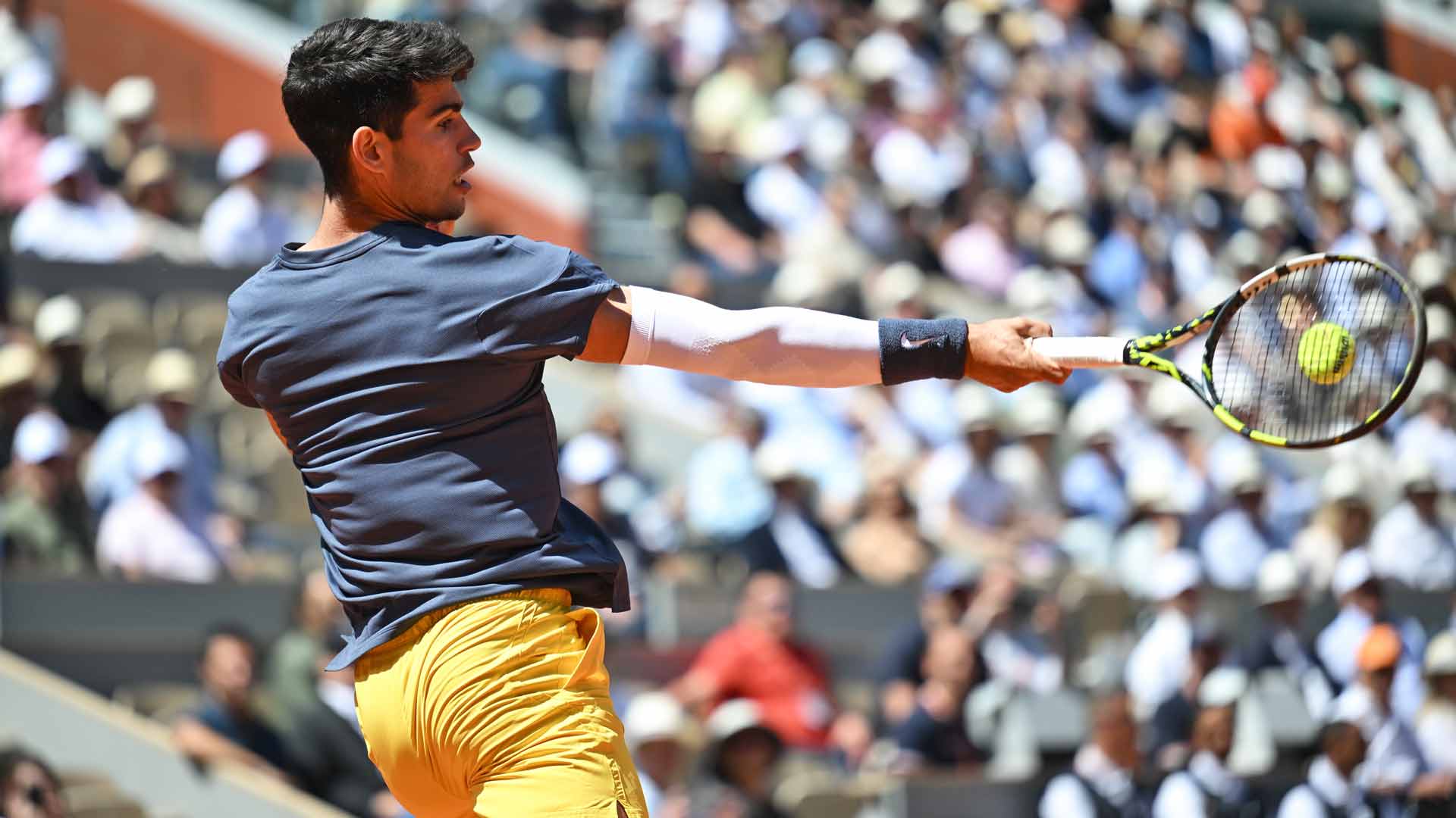 Carlos Alcaraz is pursuing his first Roland Garros title.