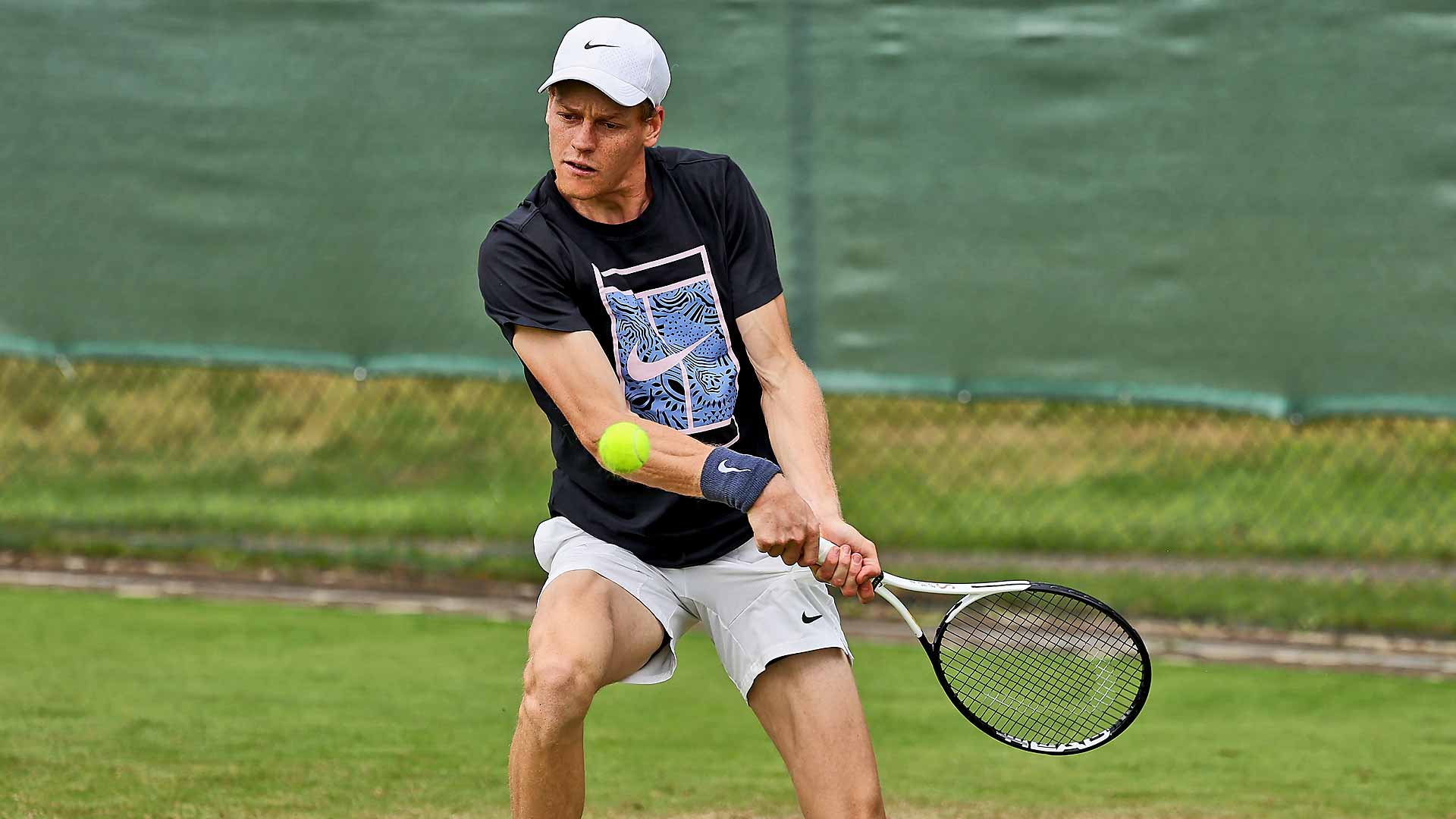 Jannik Sinner practises on Sunday at the Terra Wortmann Open in Halle.