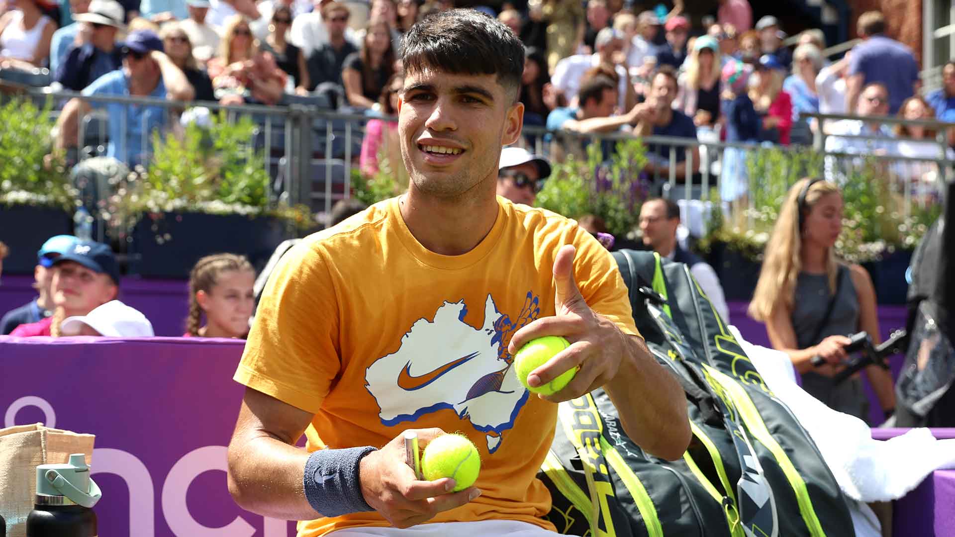 Carlos Alcaraz ganó el título de Queen's Club en 2023.