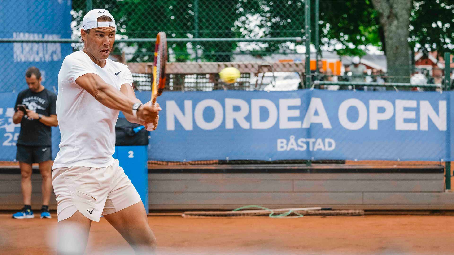 Rafael Nadal entrenó en Bastad este jueves antes del Nordea Open.