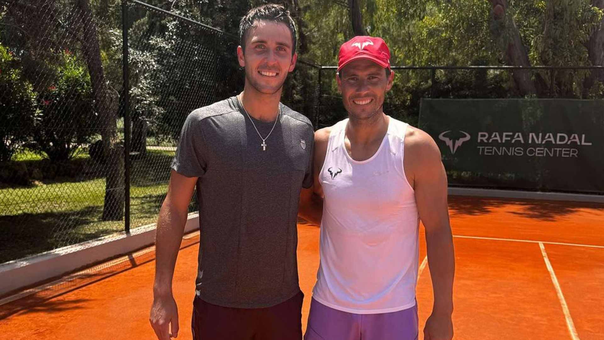 Tomas Martin Etcheverry and Rafael Nadal train in Greece.