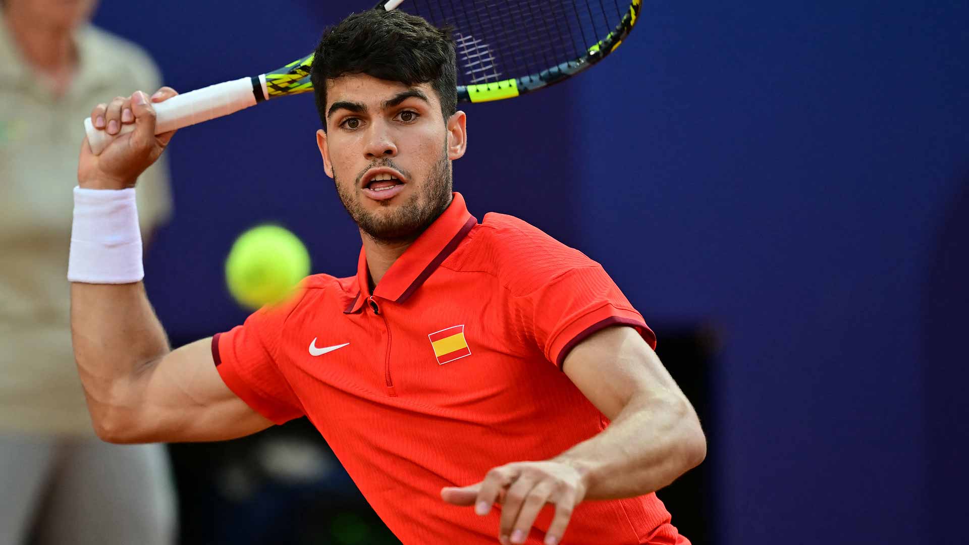 Carlos Alcaraz defeats Tallon Griekspoor on Monday to advance to the third round of the Paris Olympics.