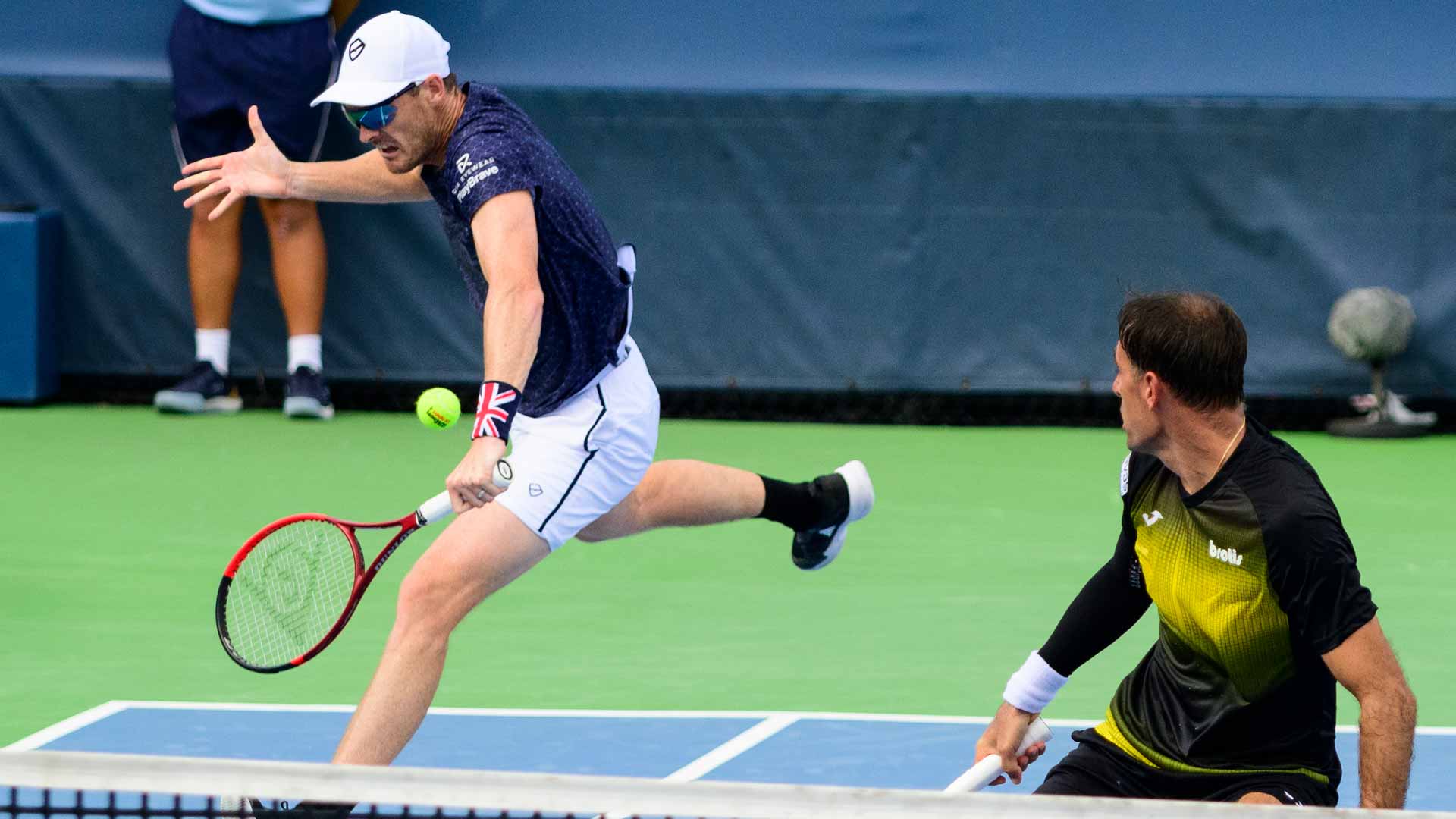Jamie Murray and Ivan Dodig down fifth seeds Simone Bolelli and Andrea Vavassori on Friday.