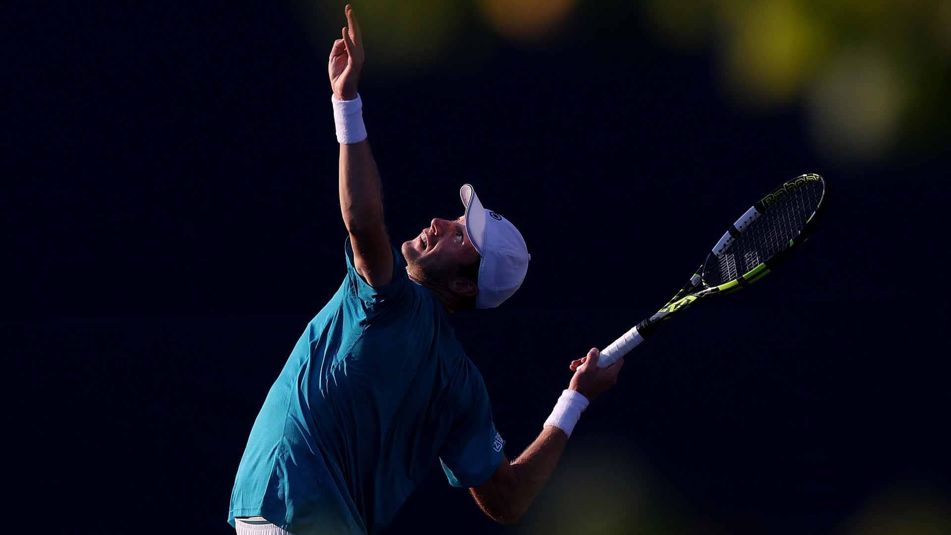 Botic van de Zandschulp reaches the second round of the US Open for the fourth consecutive year.
