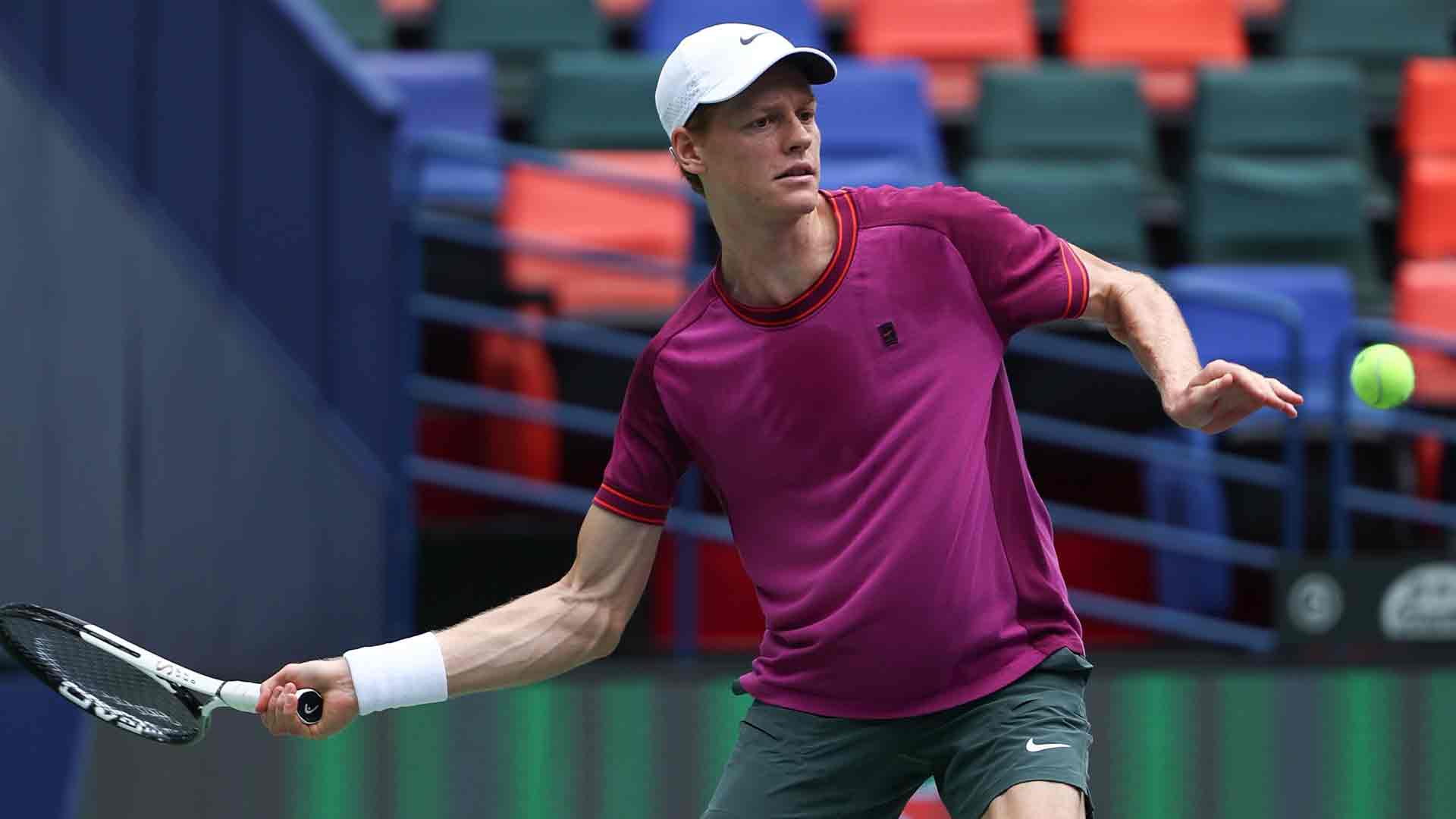 Jannik Sinner tiene un récord de 59-6 esta temporada antes de jugar en Shanghái.