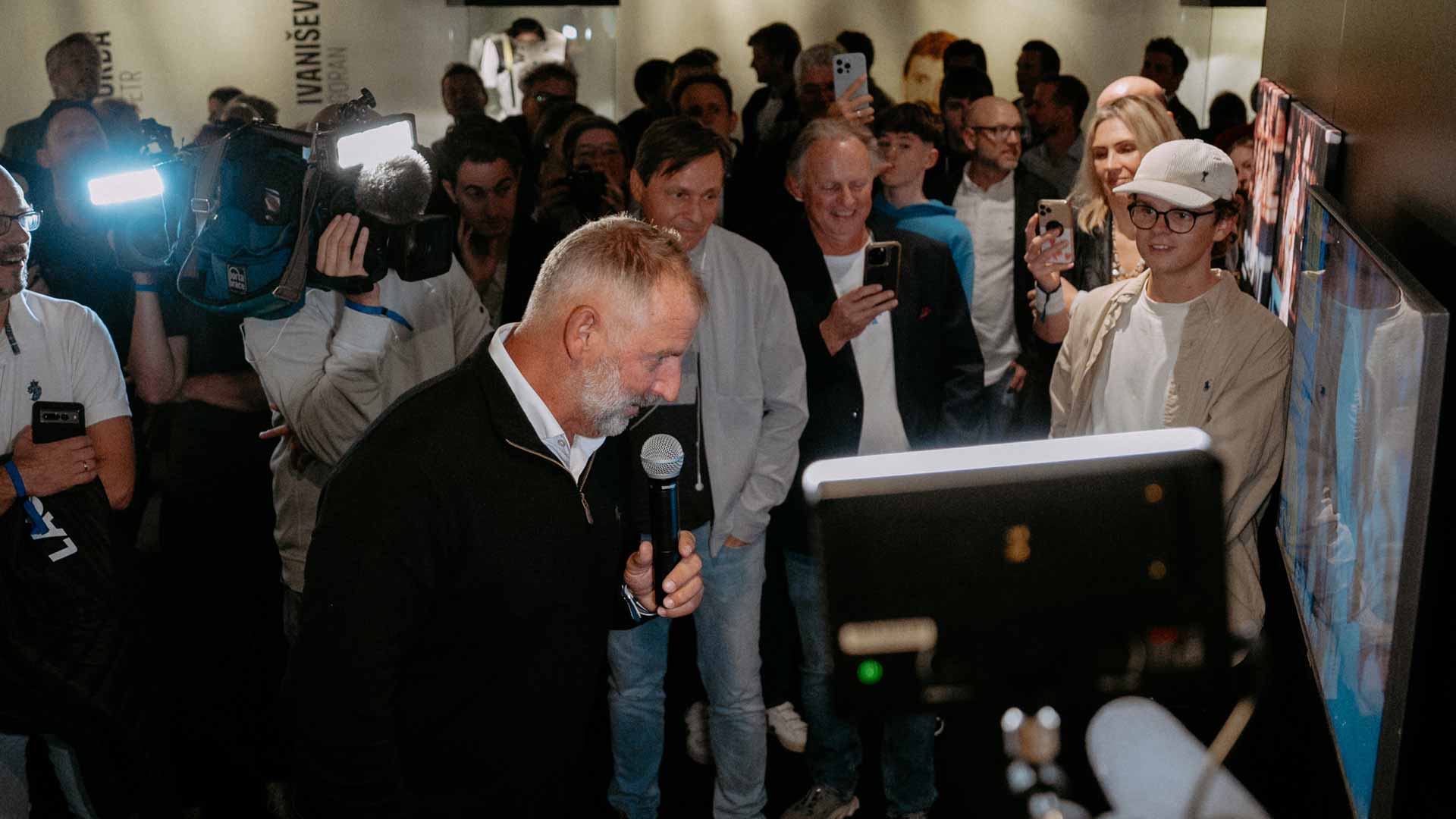 <a href='https://www.atptour.com/en/players/thomas-muster/m099/overview'>Thomas Muster</a>.