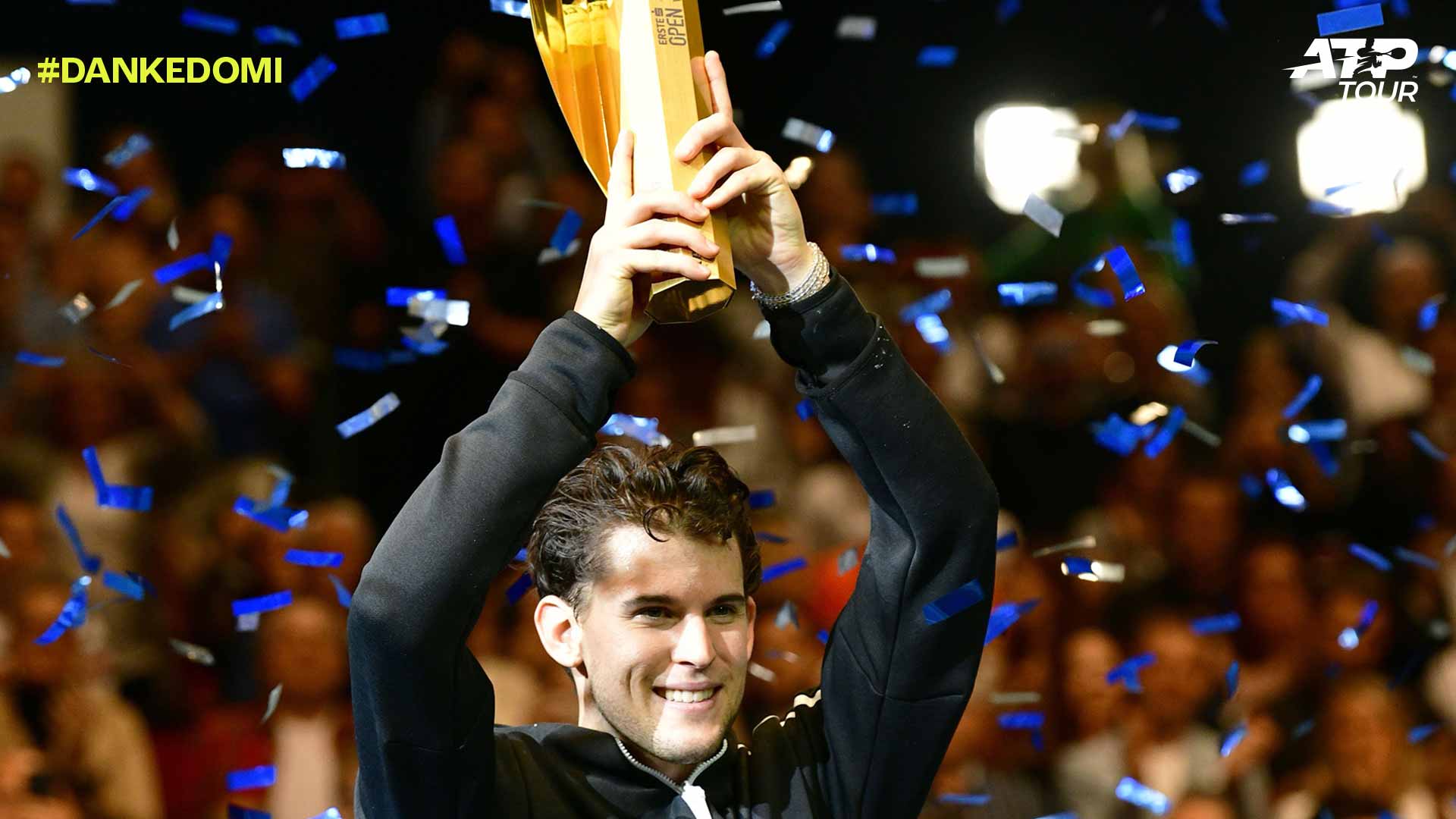 Dominic Thiem lifts the Vienna ATP 500 trophy in 2019.
