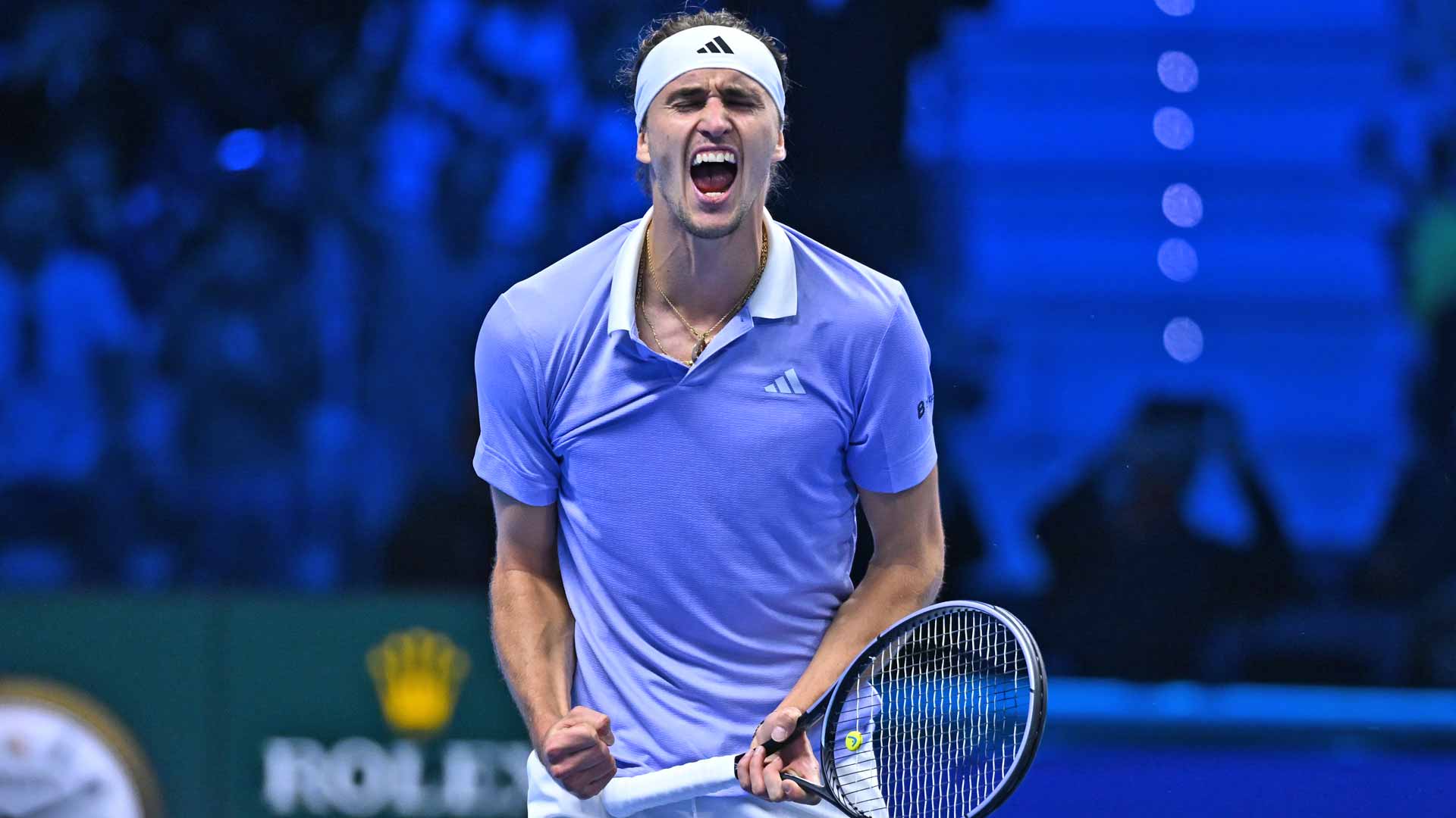 Alexander Zverev celebrates his straight-sets win against Carlos Alcaraz on Friday in Turin.