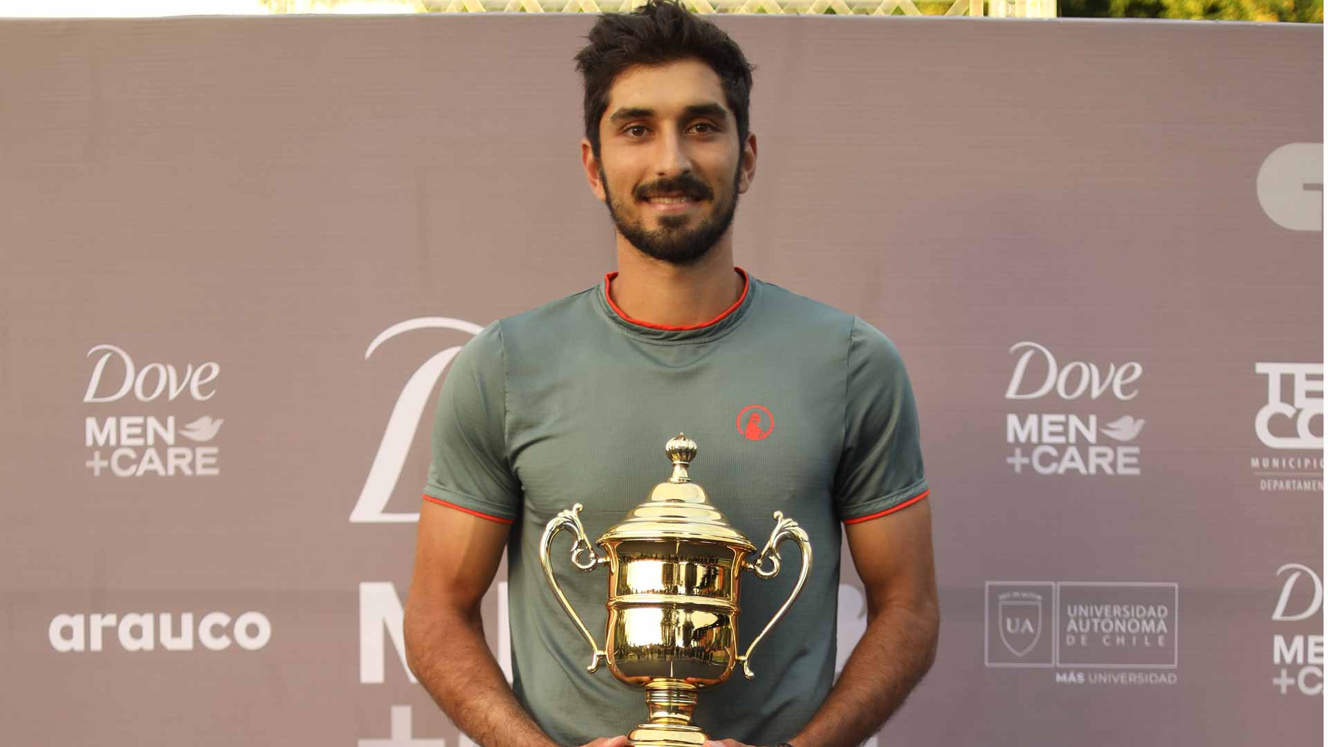 <a href='https://www.atptour.com/en/players/hady-habib/hf80/overview'>Hady Habib</a> is crowned champion at the Temuco Challenger.