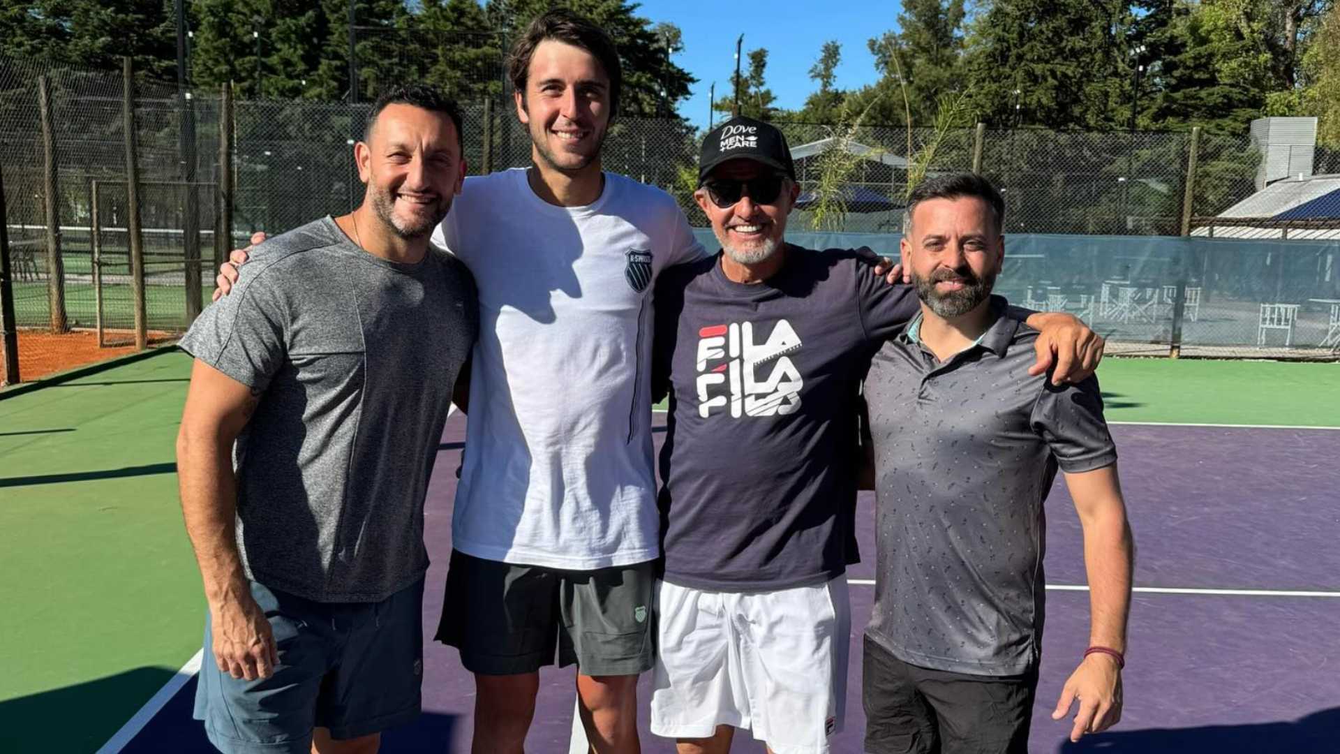 Tomás Etcheverry ya comenzó su pretemporada junto a su nuevo entrenador Horacio De La Peña y equipo.
