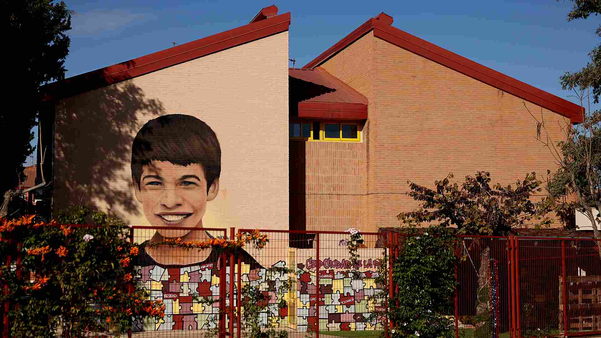 An art work of Alcaraz on the wall of the Spaniard's old school in El Palmar, Murcia, Spain close to the Real Sociedad Club de Campo.