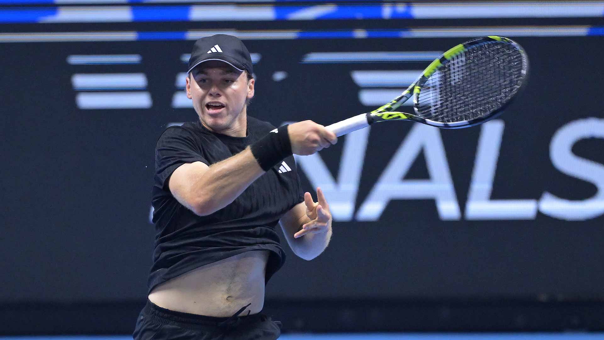 Alex Michelsen claims his first win at the Next Gen ATP Finals presented by PIF.