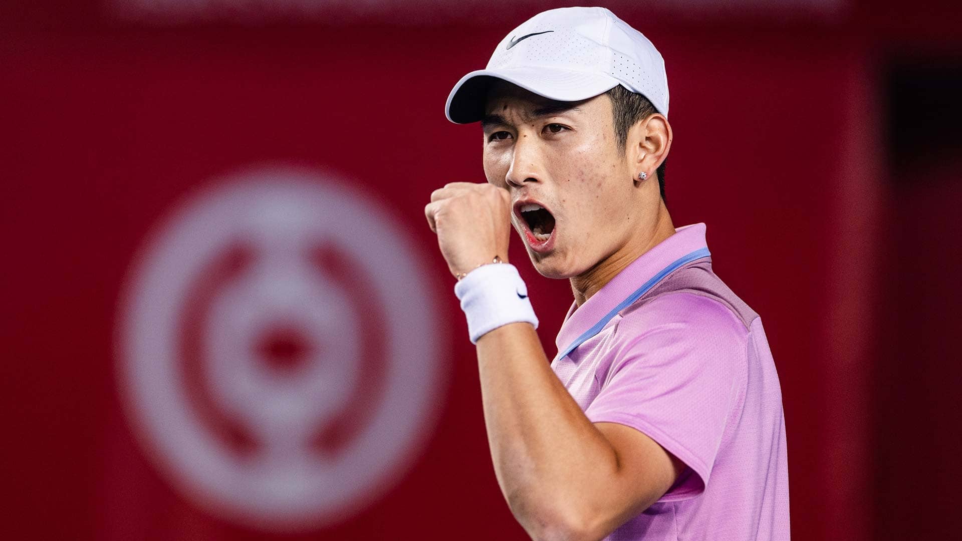 Shang continues Hong Kong love affair, Nishikori reaches first SF in 4 years