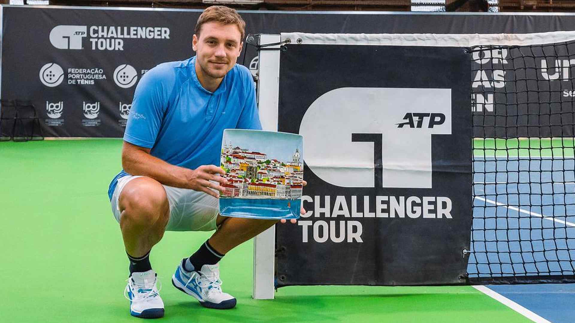 Hamad Medjedovic triumphs at the Indoor Oeiras Open 1.
