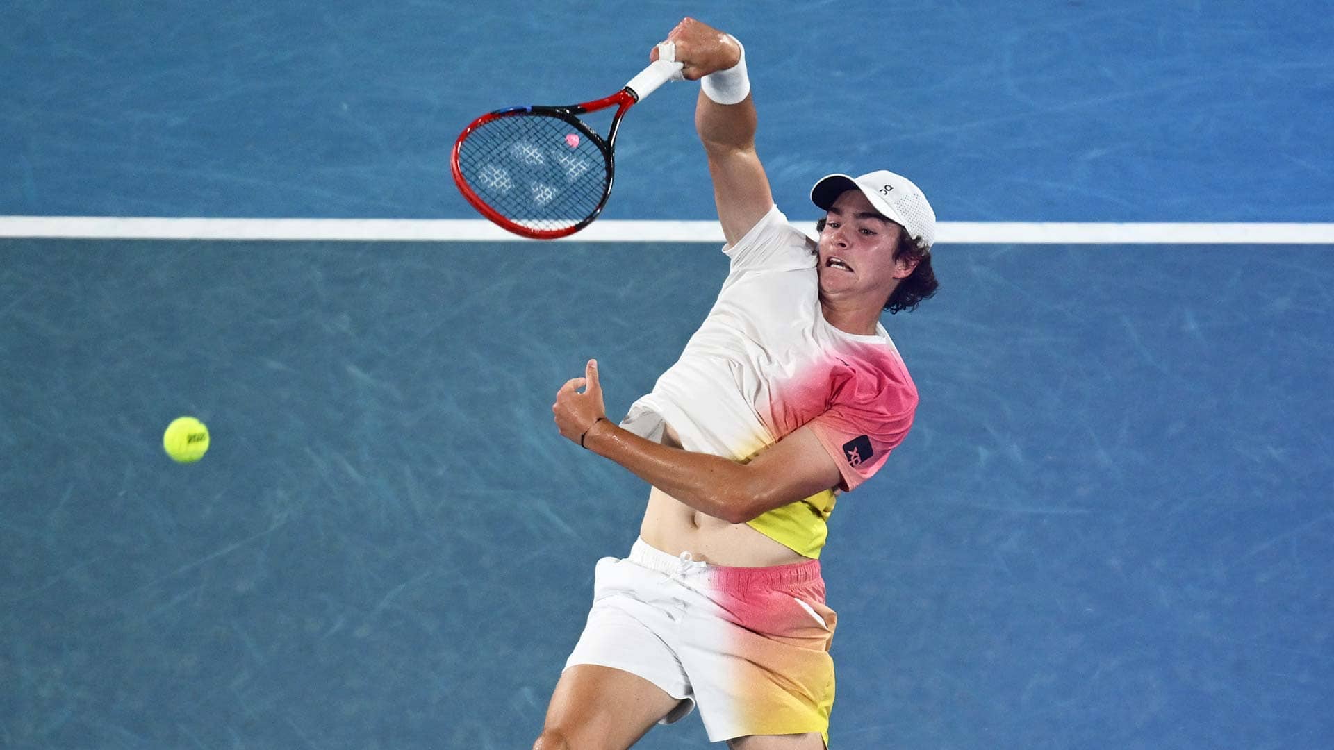 Joao Fonseca se enfrentó a Andrey Rublev este martes en Melbourne.