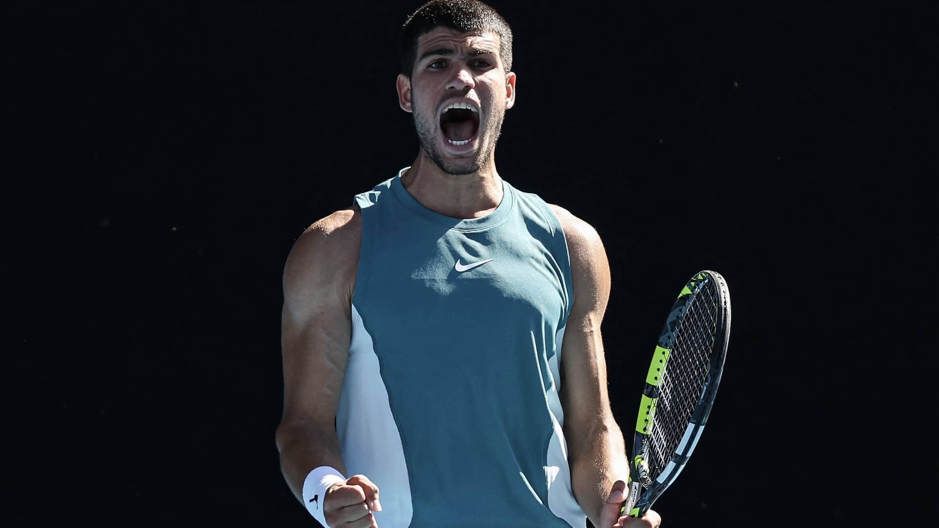 Carlos Alcaraz, celebrando un punto durante la tercera ronde del Abierto de Australia.