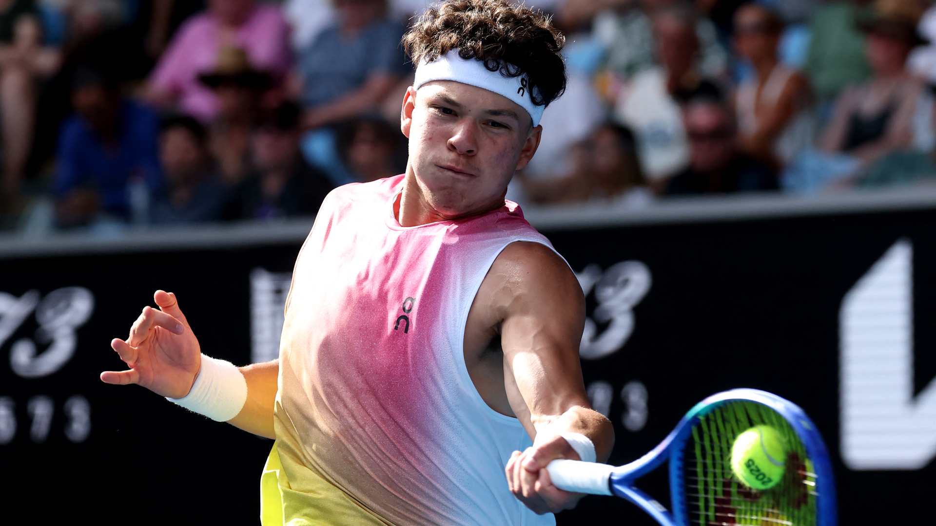 Ben Shelton alcanza los cuartos de final en Australia por segunda vez en su carrera.