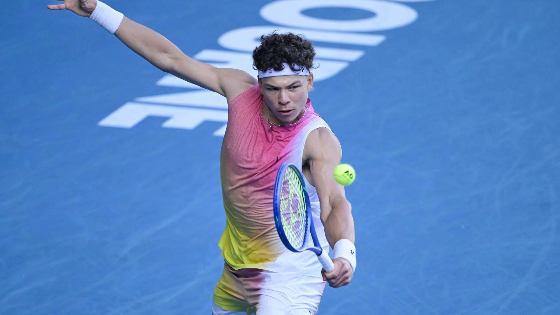 Ben Shelton in quarter-final action at the 2025 Australian Open in Melbourne.