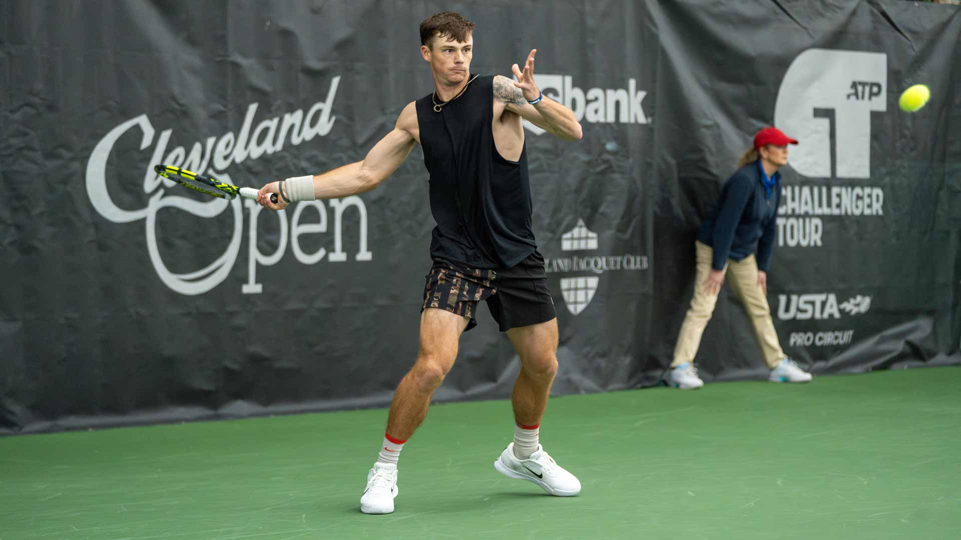 <a href='https://www.atptour.com/en/players/colton-smith/s0ze/overview'>Colton Smith</a> in action at the <a href='https://www.atptour.com/en/scores/archive/cleveland/9154/2025/results'>Cleveland Open</a>.