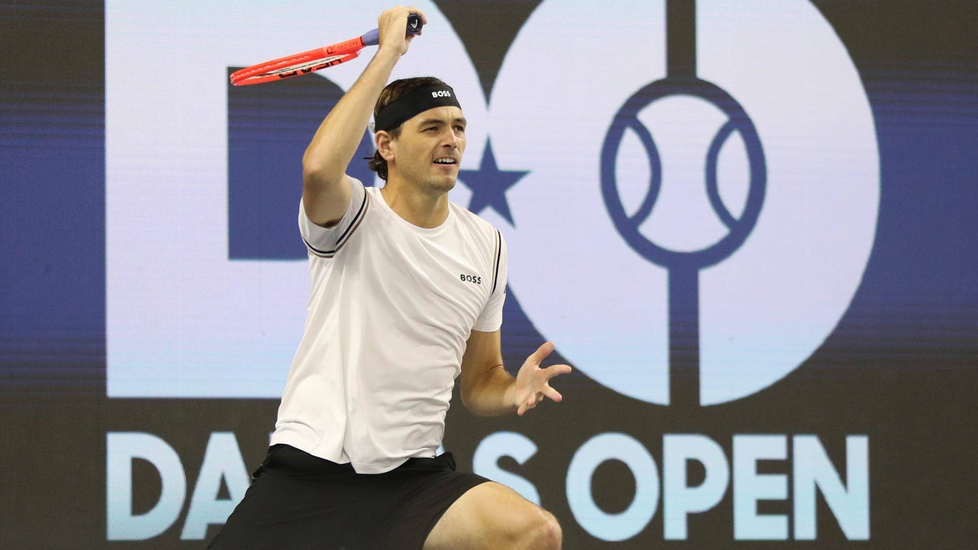 Fritz comes out firing in Dallas opener