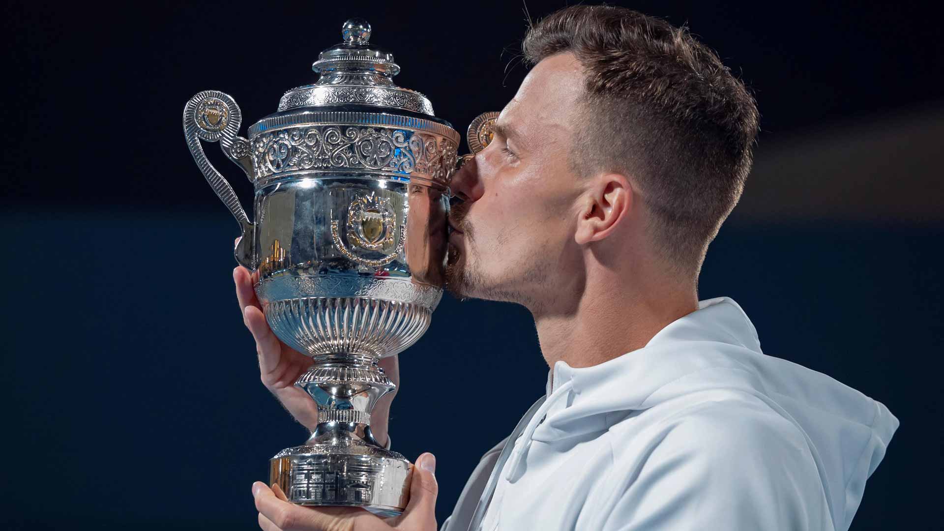 <a href='https://www.atptour.com/en/players/marton-fucsovics/f724/overview'>Marton Fucsovics</a> wins the ATP Challenger 125 event in Manama, Bahrain.