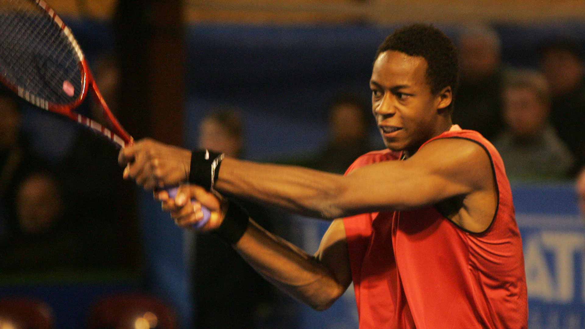 Gael Monfils in action at the 2005 Besancon Challenger.