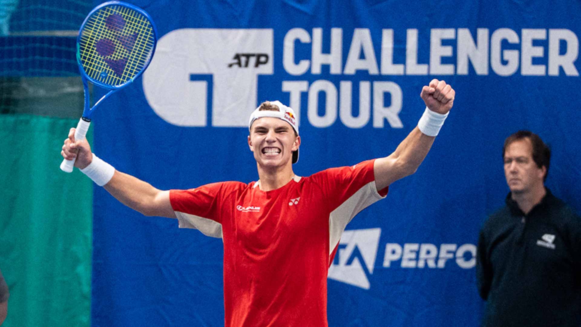Nicolai Budkov Kjaer celebrates winning the Glasgow Challenger.
