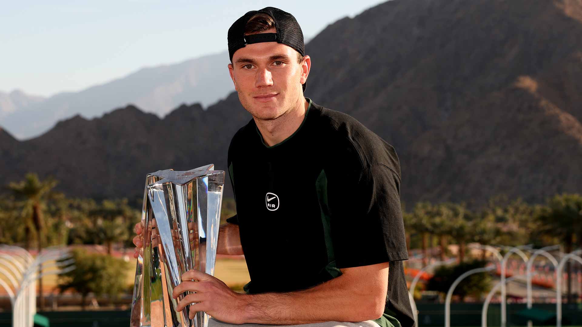 Jack Draper celebrates the first ATP Masters 1000 title of his career Sunday at Indian Wells.