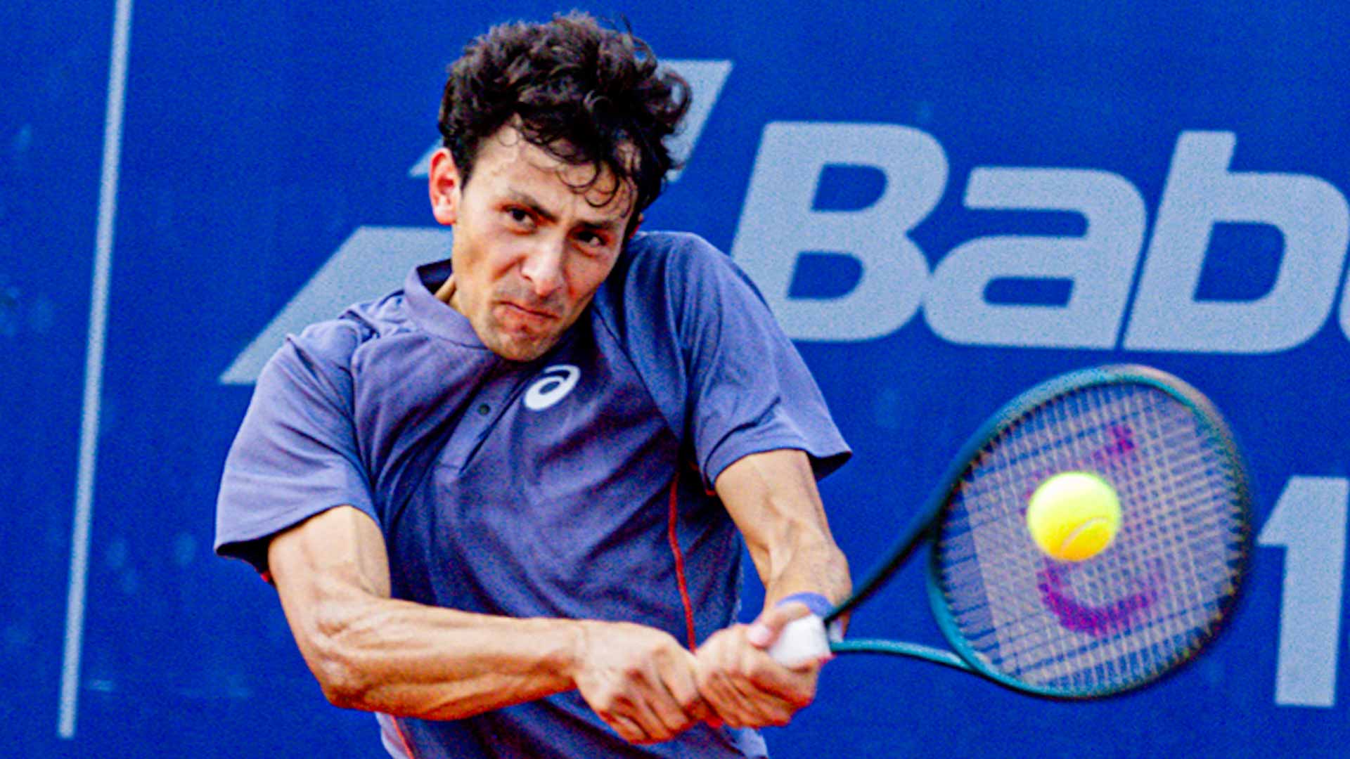 <a href='https://www.atptour.com/en/players/emilio-nava/n0am/overview'>Emilio Nava</a> during the Asuncion final.