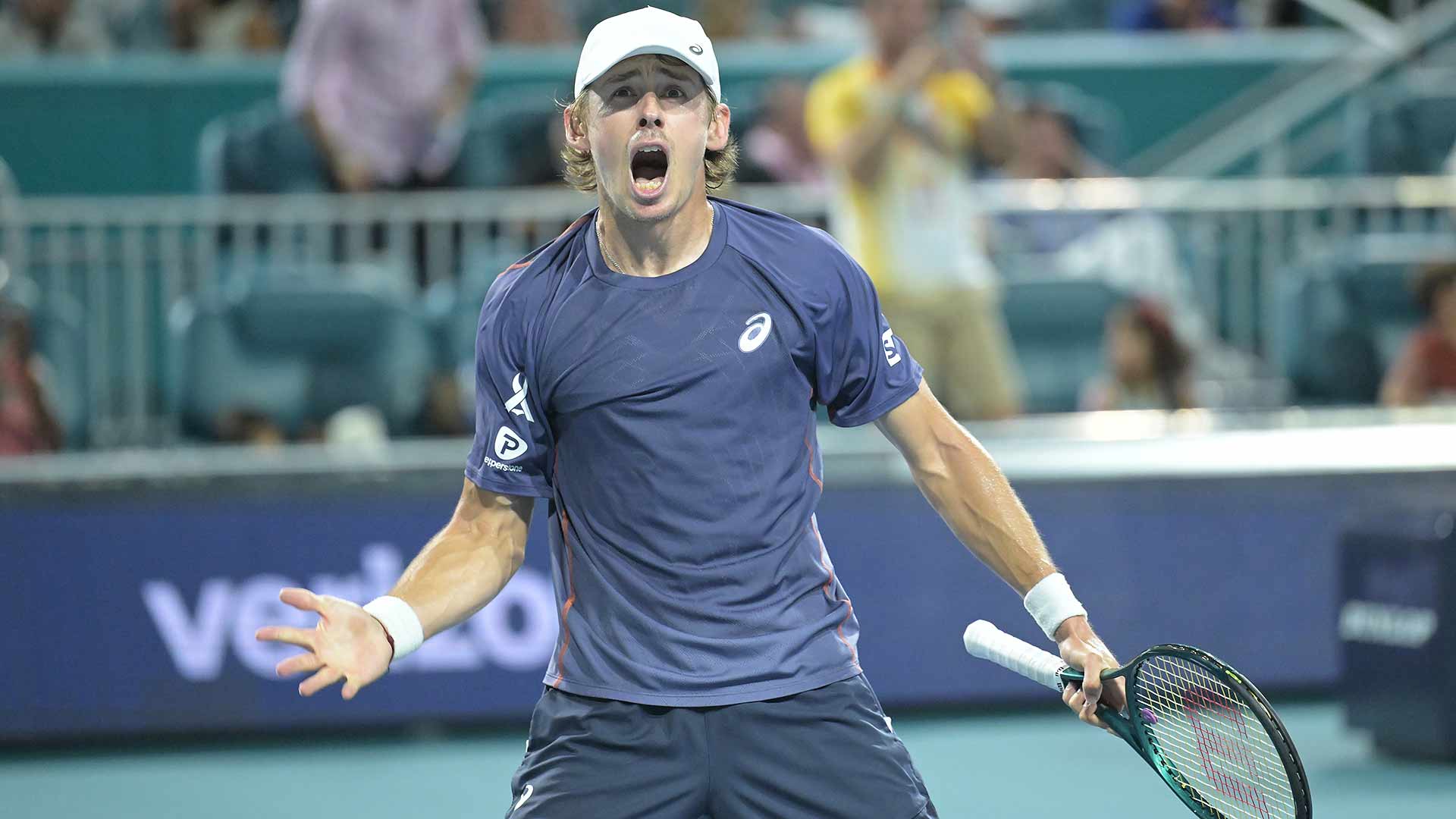 De Minaur ends Fonseca's run in Miami thriller